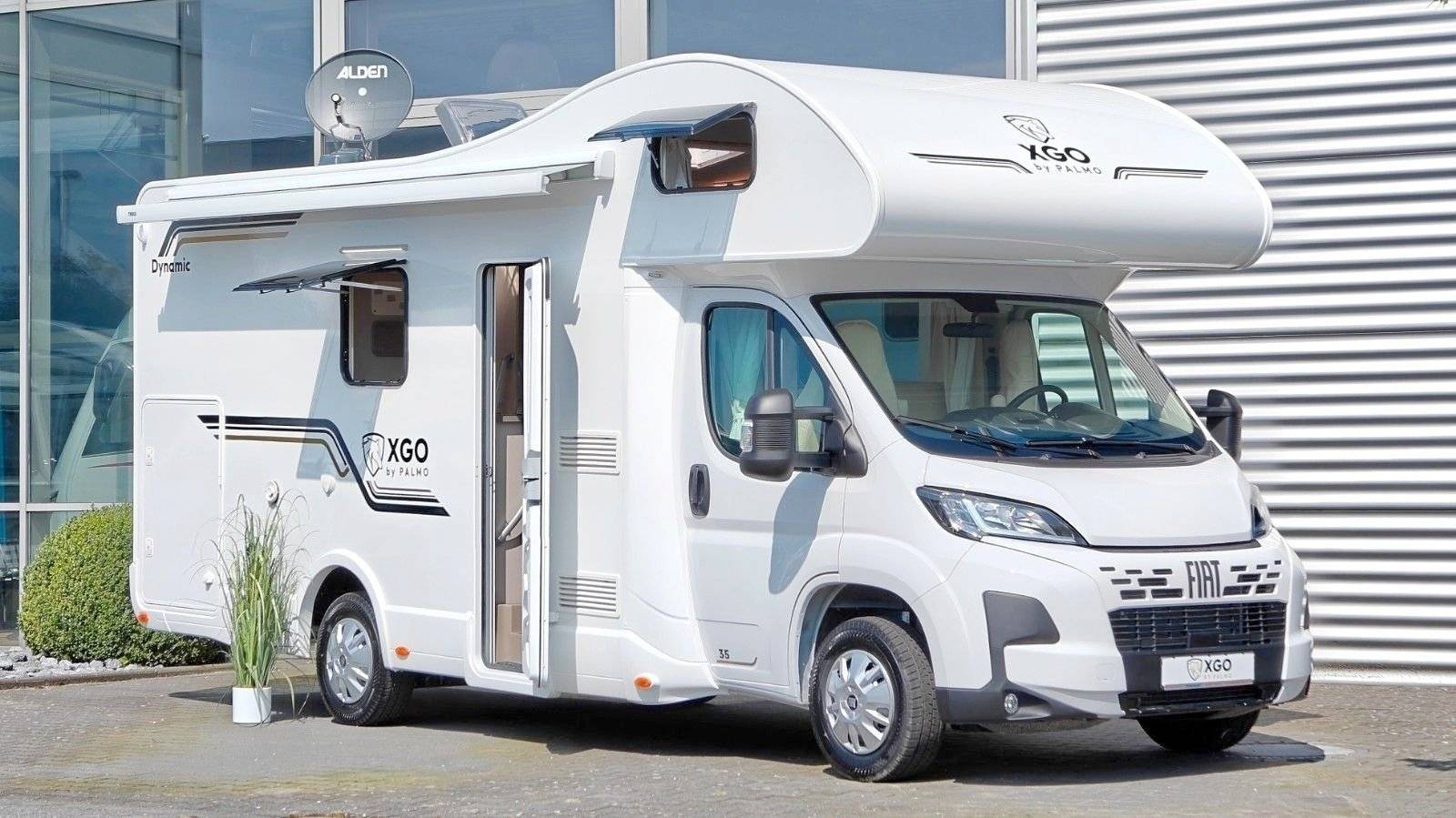Vista frontale a ¾ Fiat FIAT DUCATO - Yescapa
