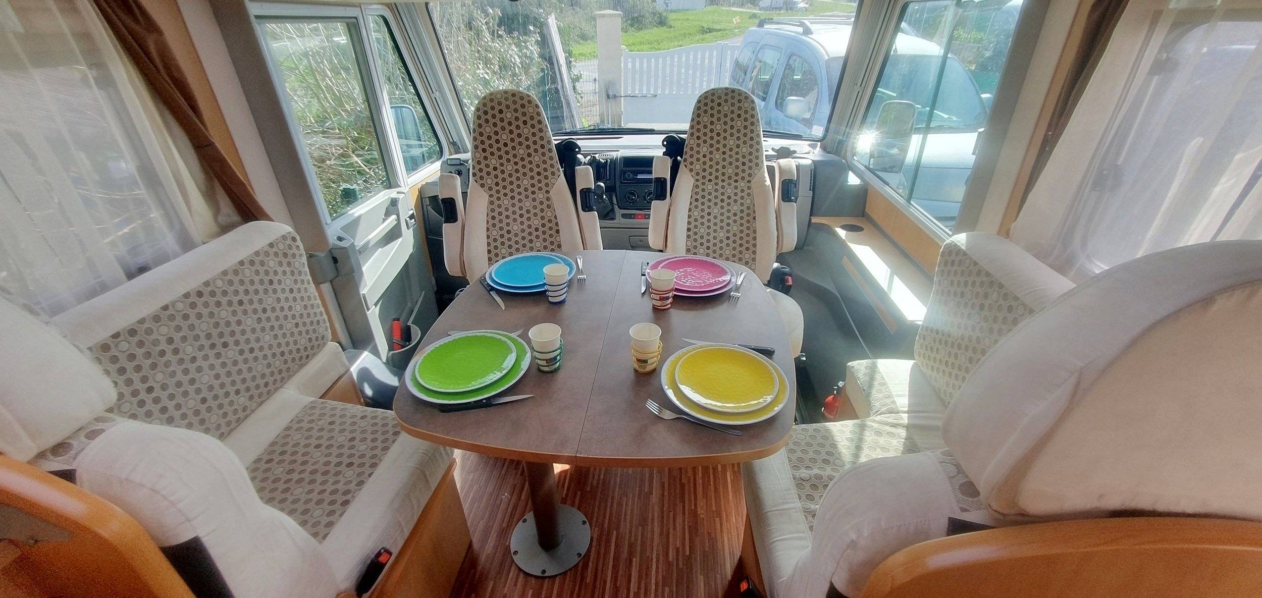 Eethoek Fiat Ducato 3,0 l 160 ch - Yescapa
