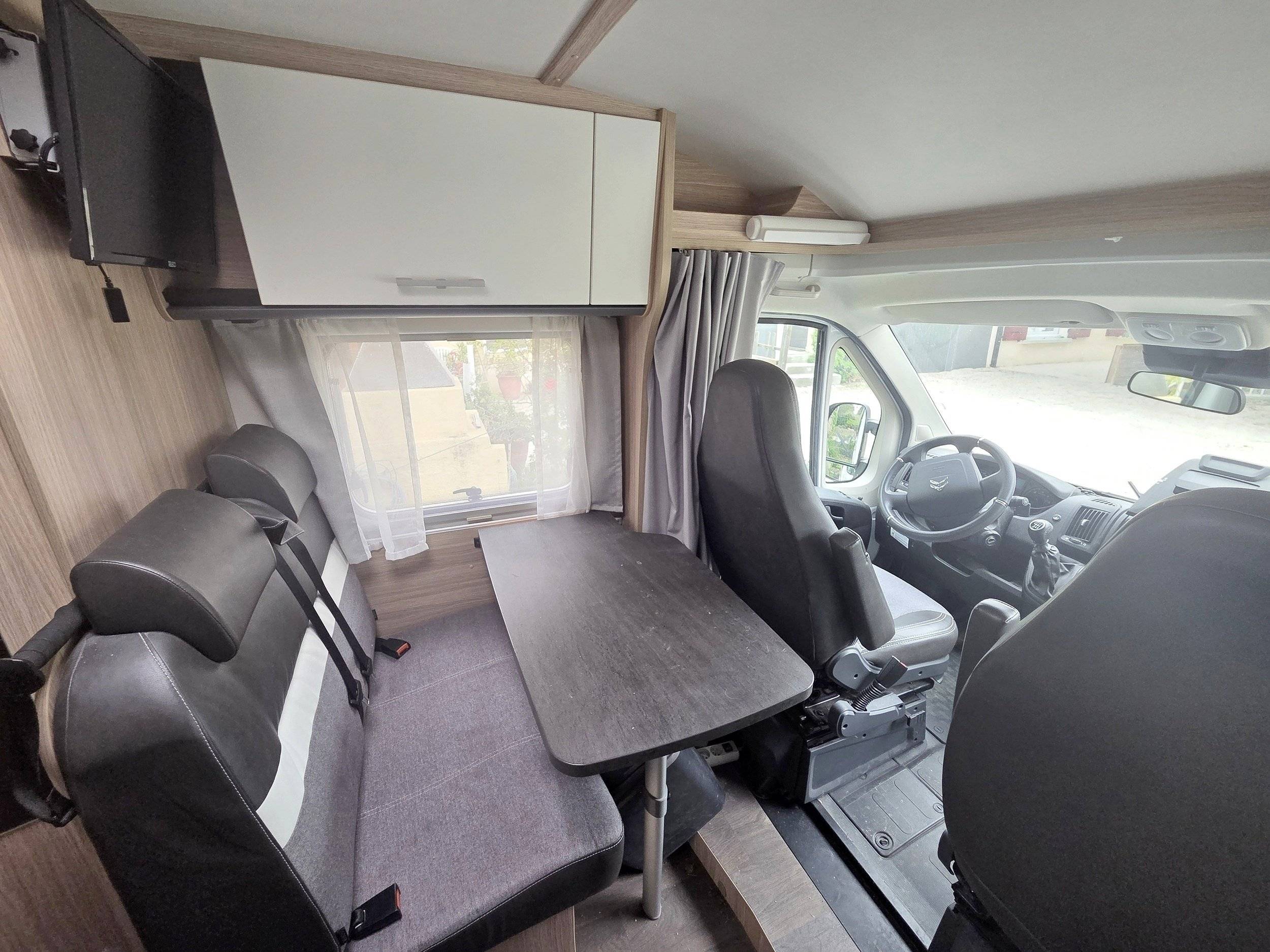 Menjador Citroën Jumper III 140 cv HDI - Yescapa