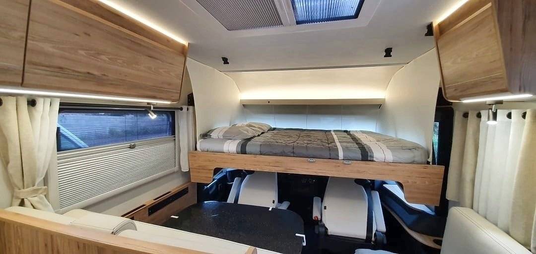 Bavaria I740 Gj Style