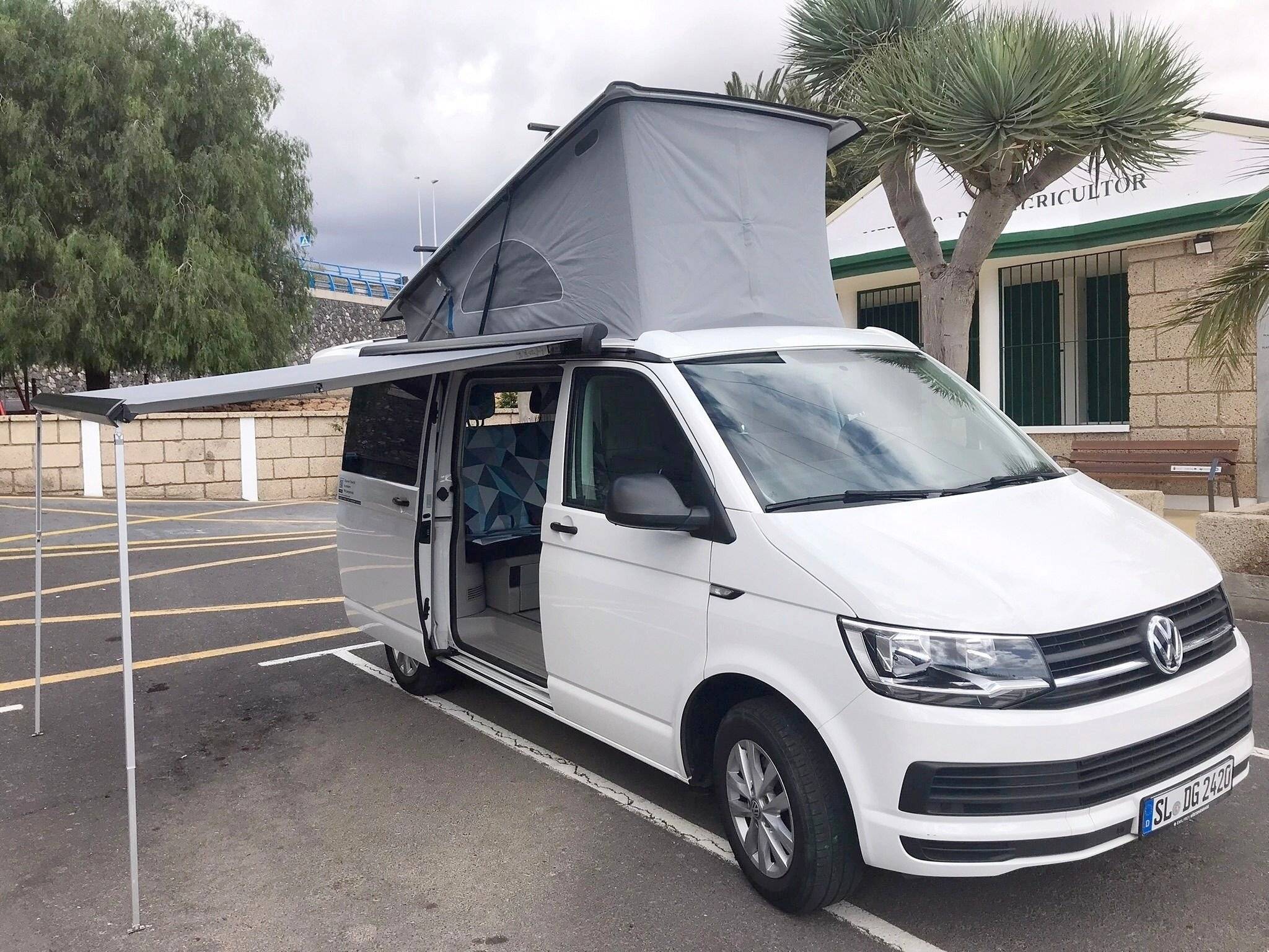 Volkswagen Volkswagen T6 California COAST