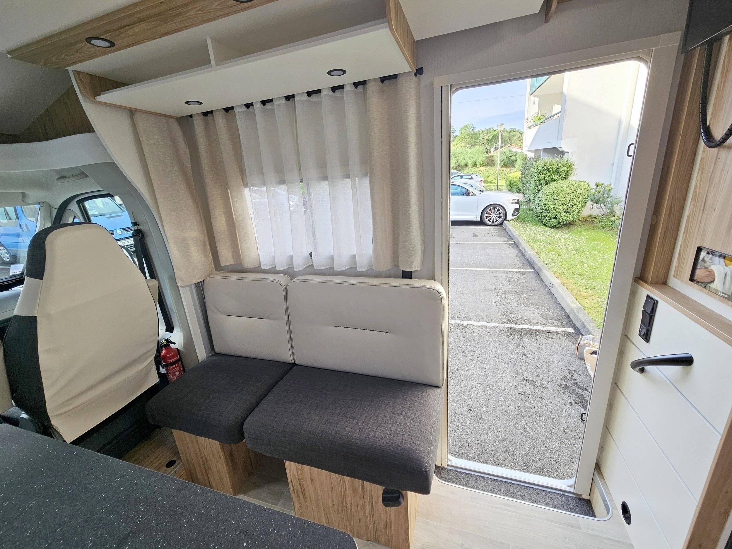 Bavaria BAVARIA T696D