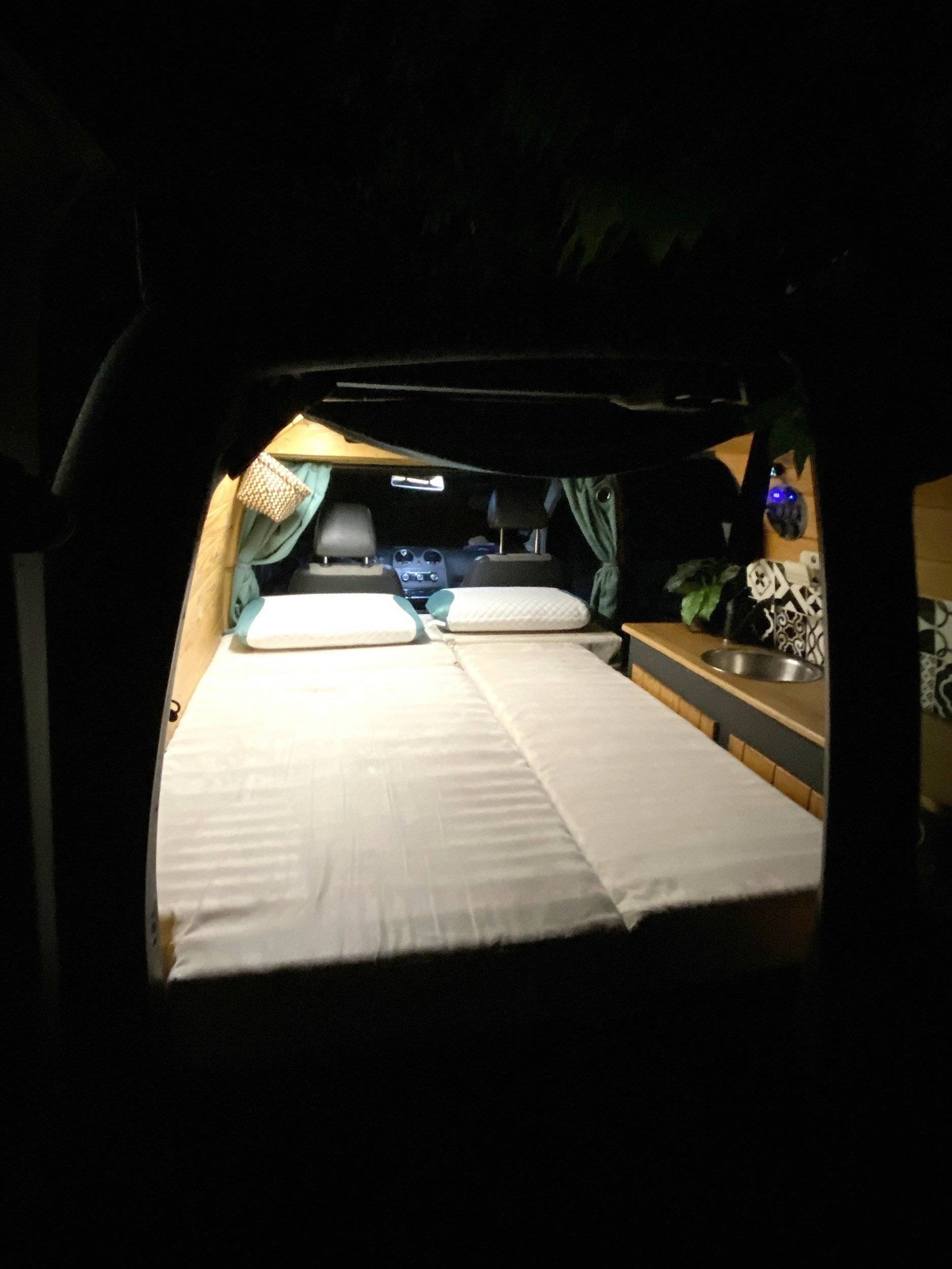 Volkswagen Caddy 2,0 l 102 ch