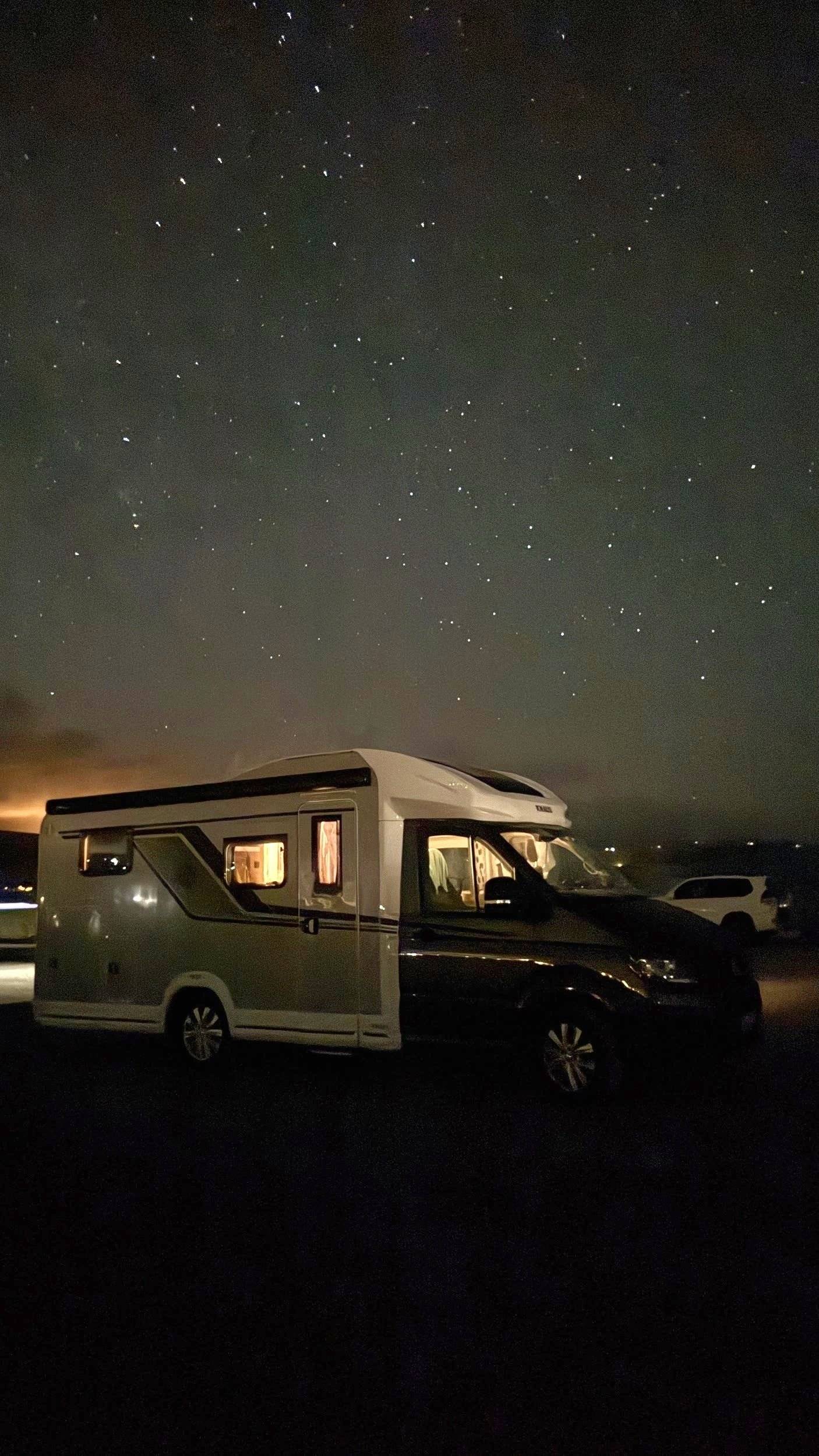 Knaus 640 MEG Van Wave