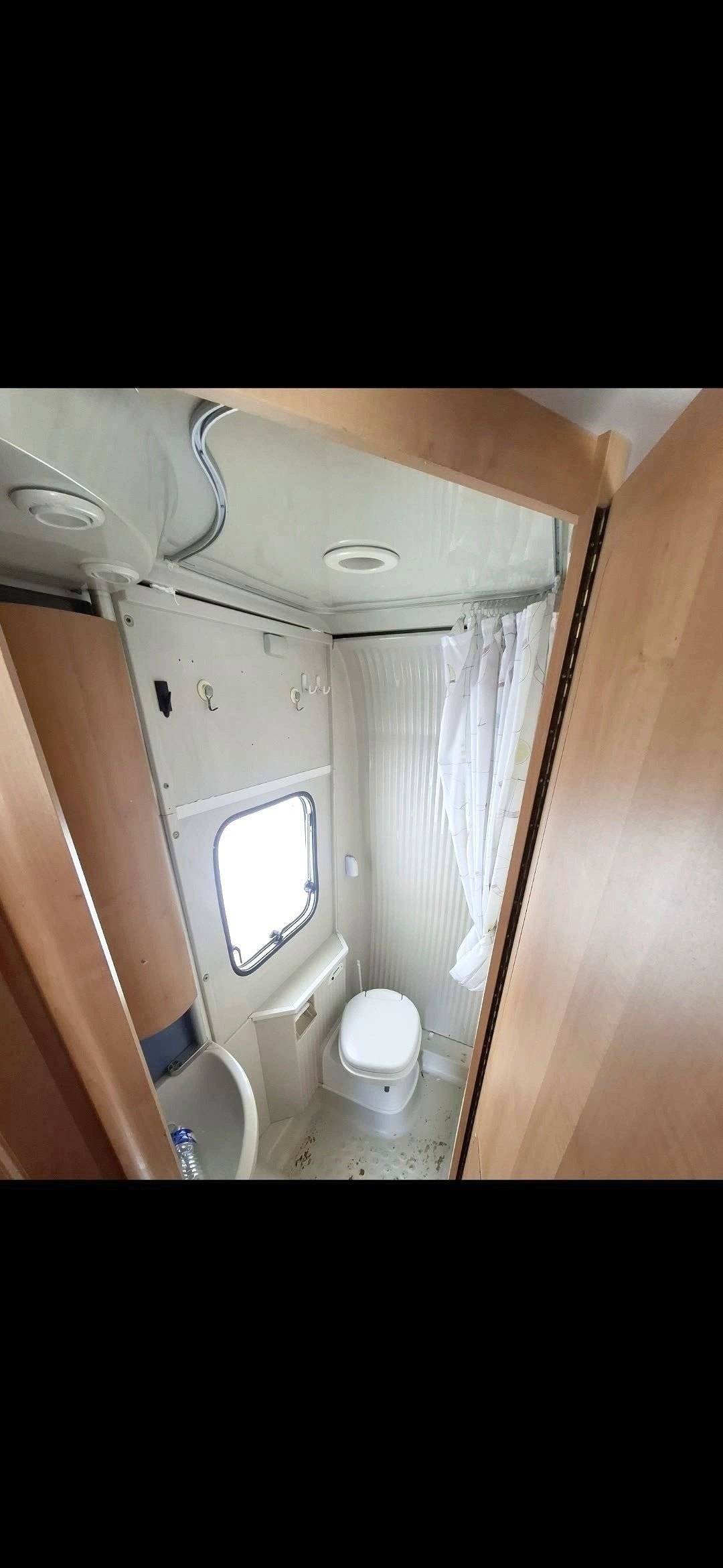 Coin repas Fiat Ducato 2,0 l 100 ch - Yescapa
