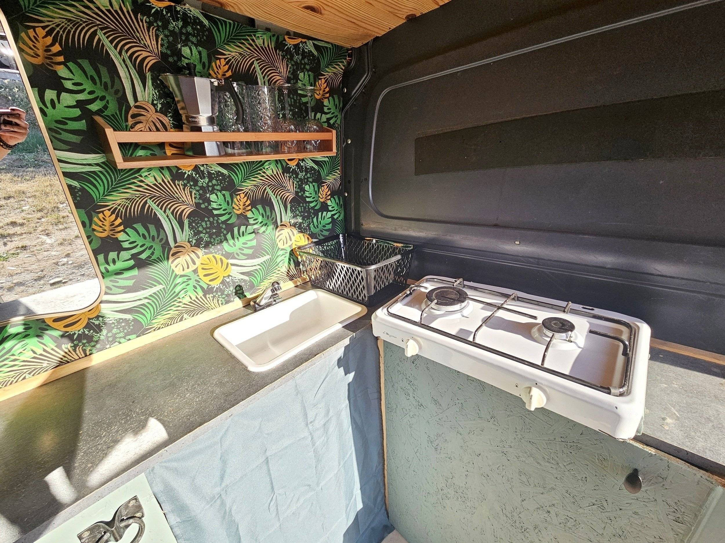 Cozinha Mercedes Sprinter - Yescapa