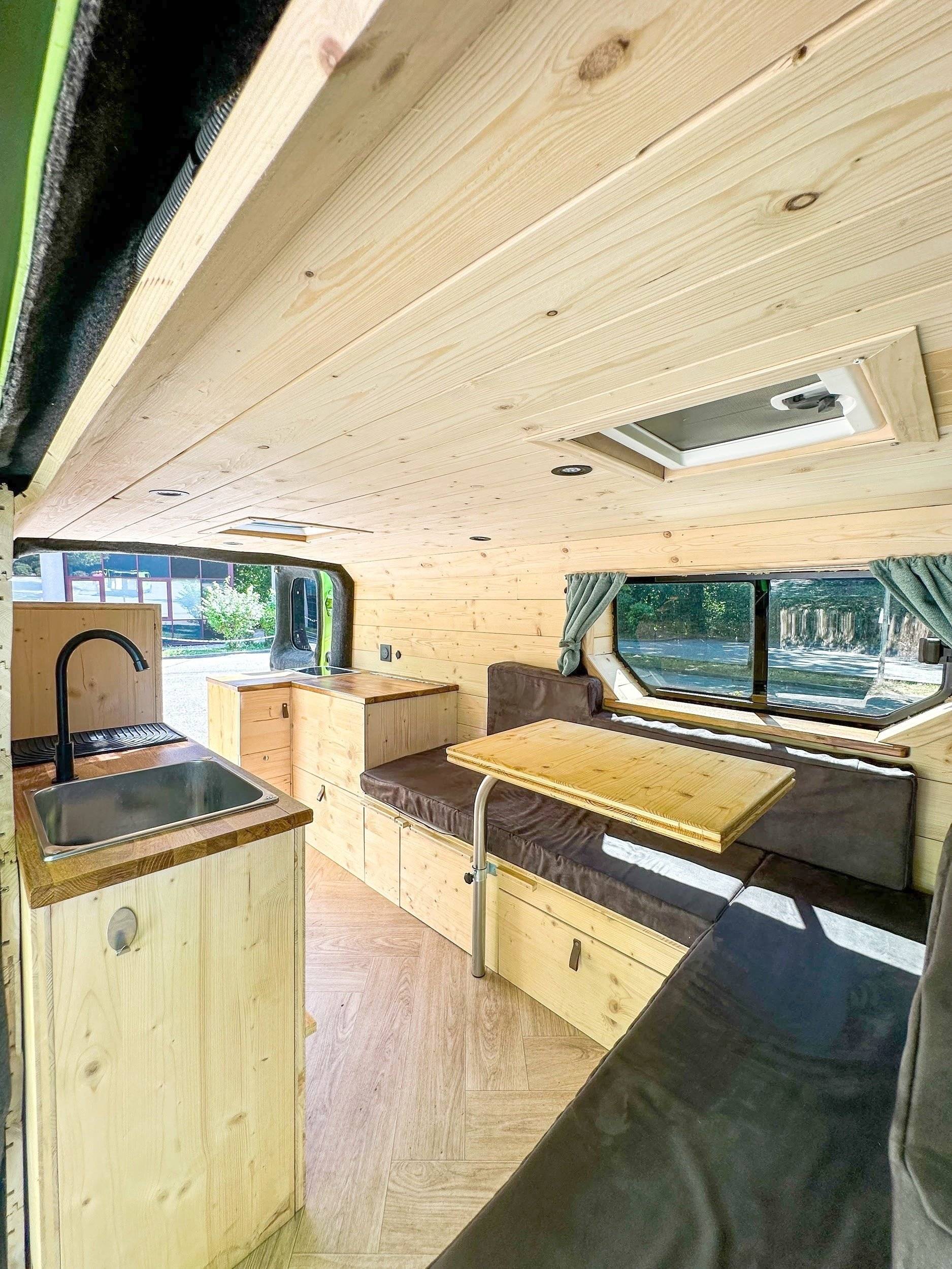 Eethoek Renault Renault Trafic - Yescapa