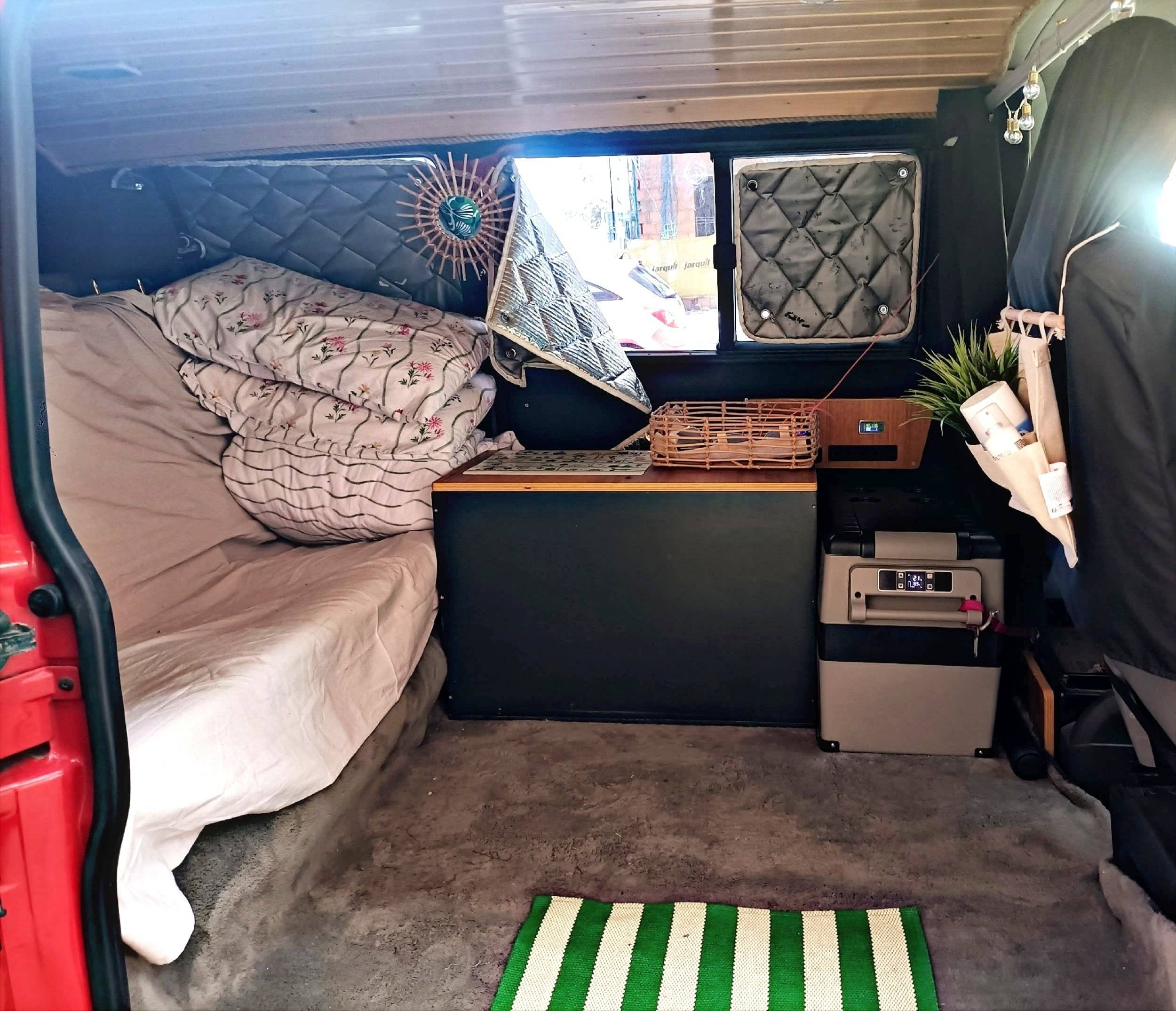 Eethoek Volkswagen Transporter - Yescapa