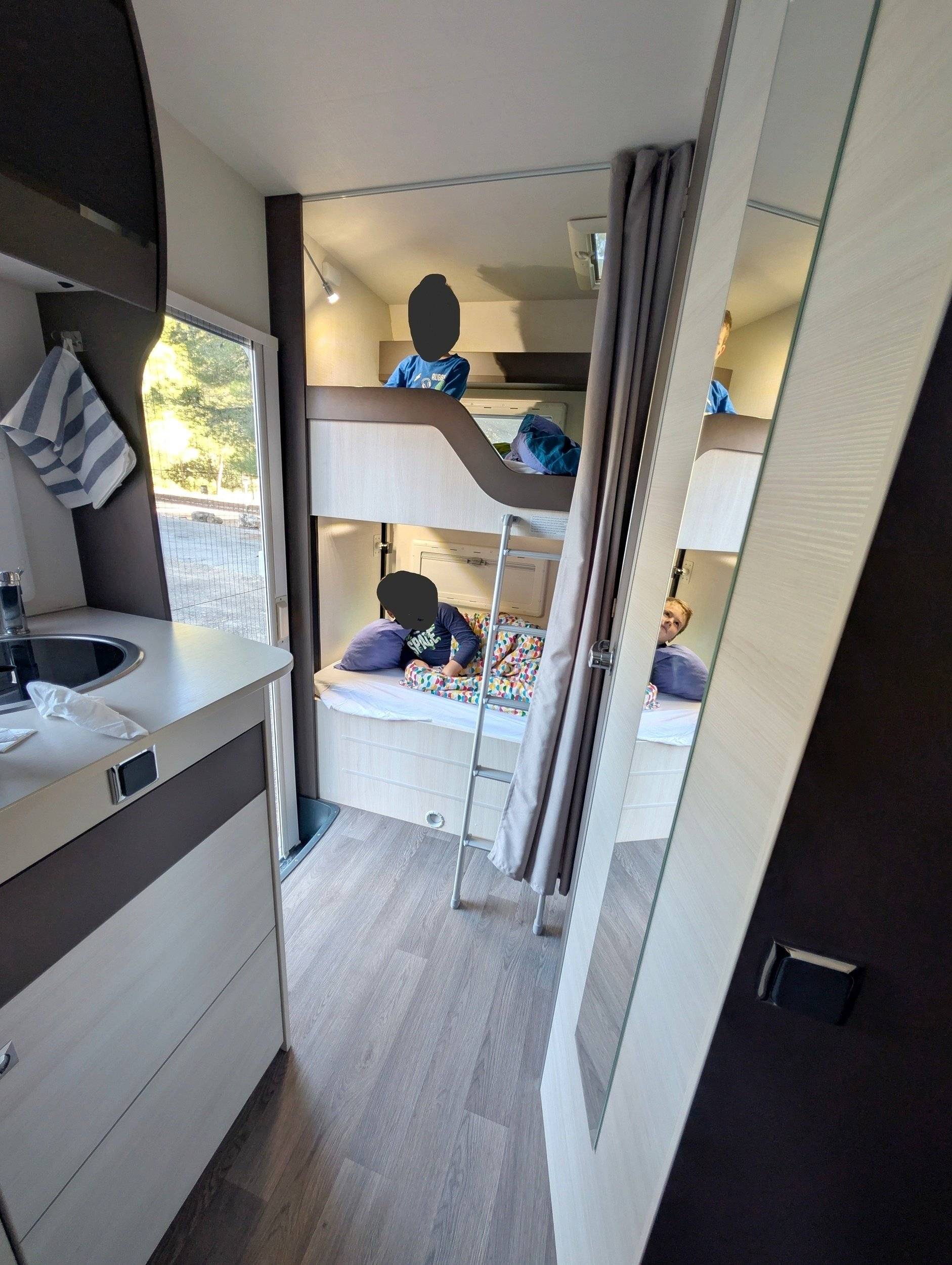 Plazas en cama Fiat Ducato 2,2 l Multijet 130 ch. - Yescapa
