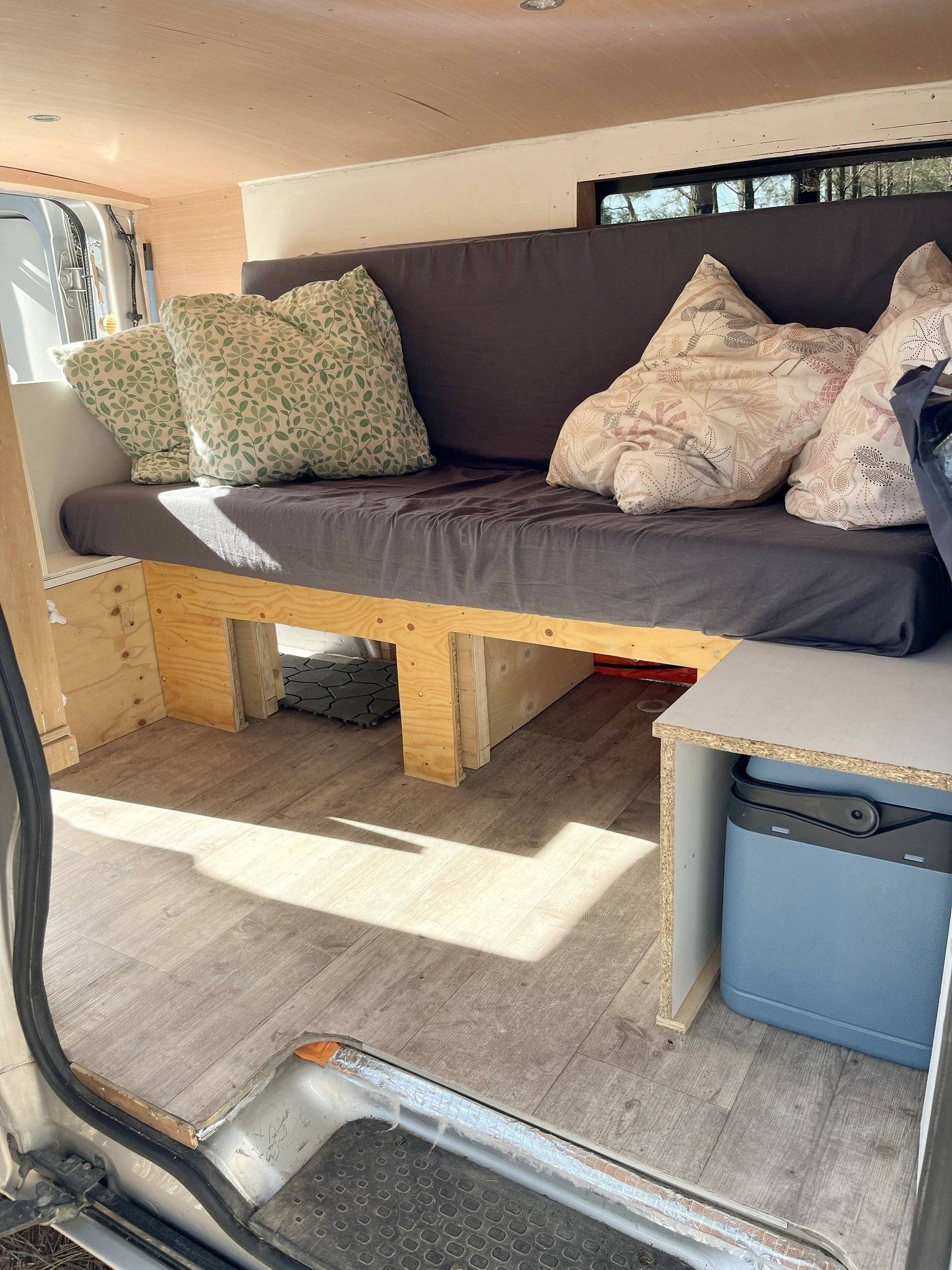 Dinette Renault Trafic 3 - Yescapa