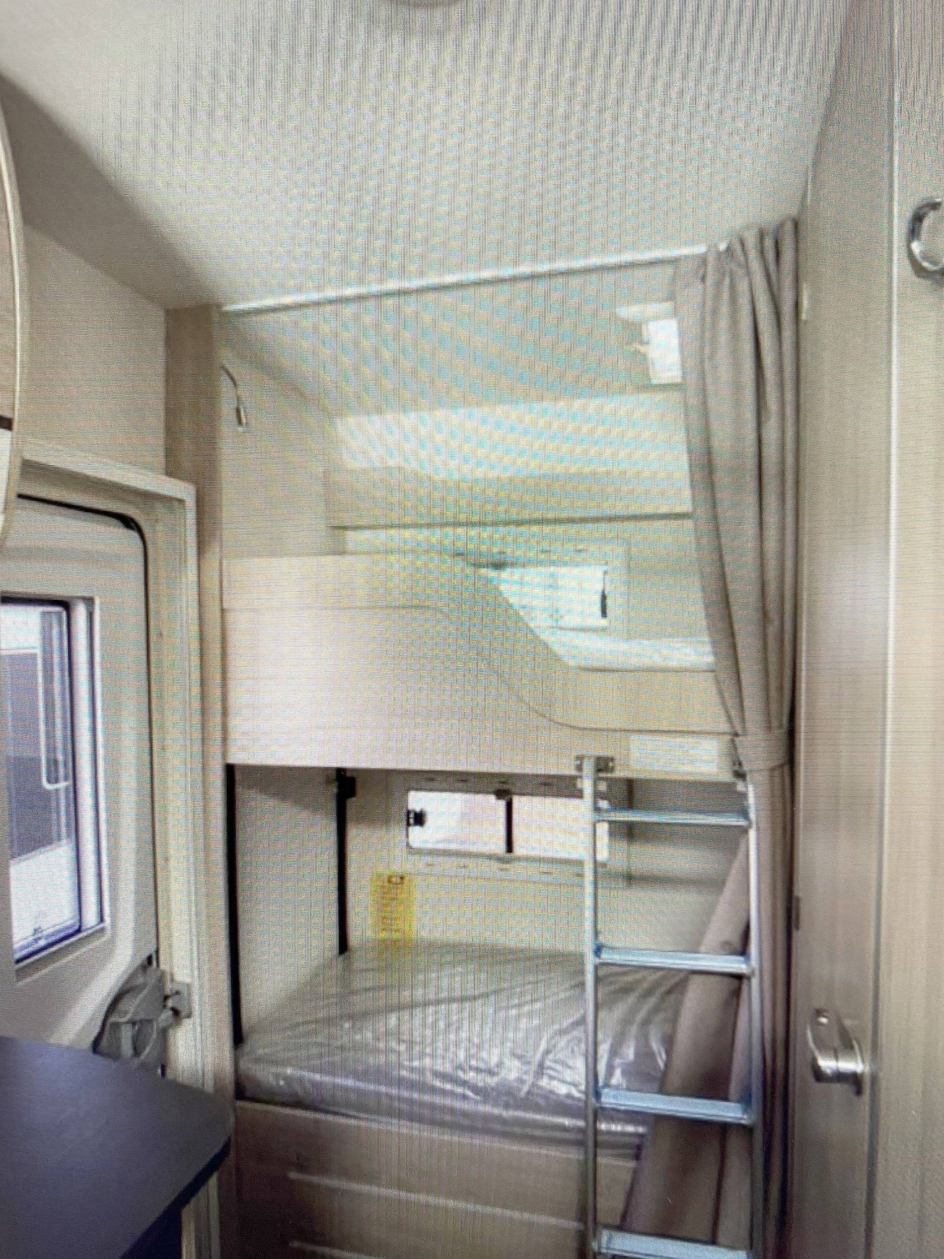 Challenger GENESIS 256