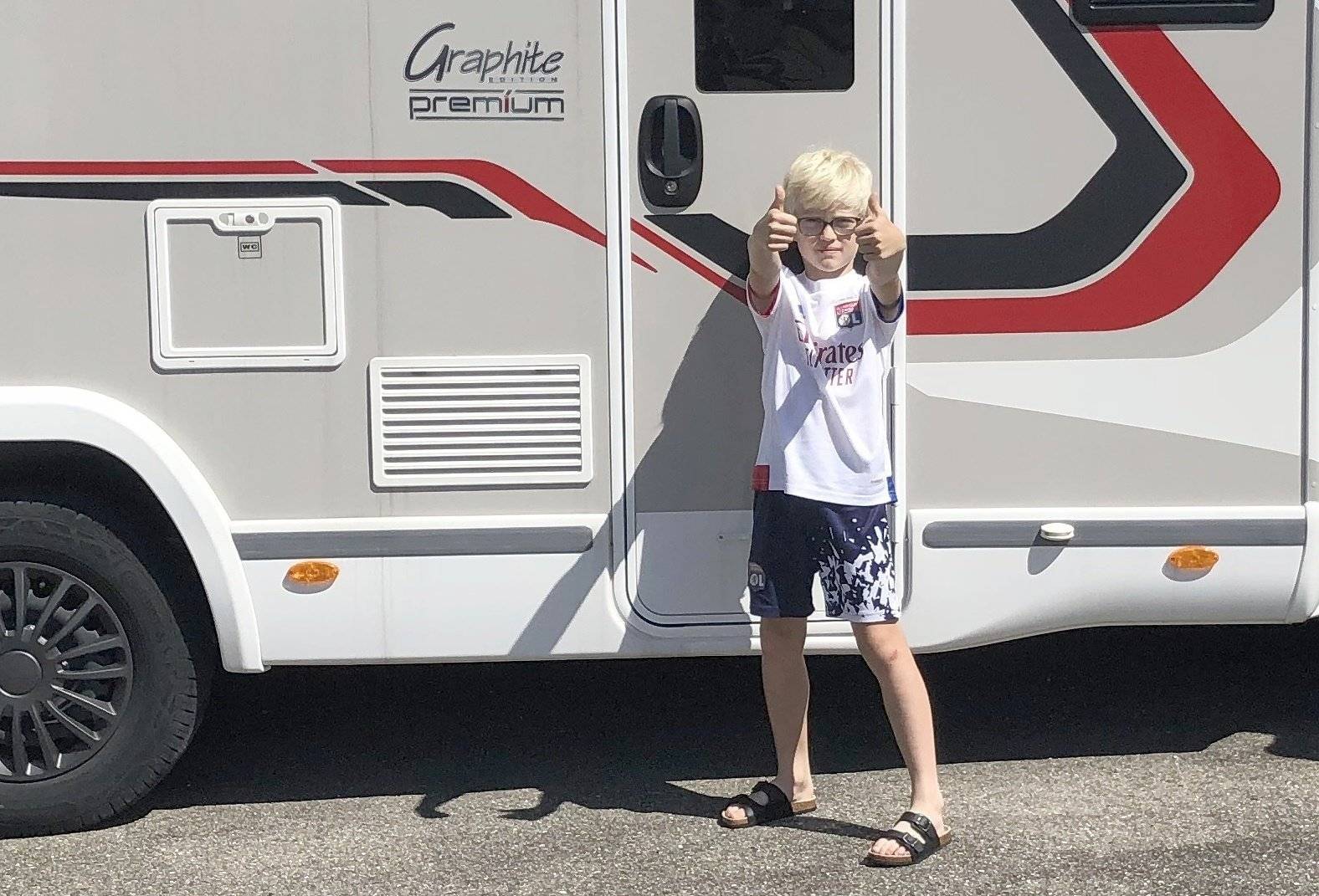 Challenger 328 PREMIUM