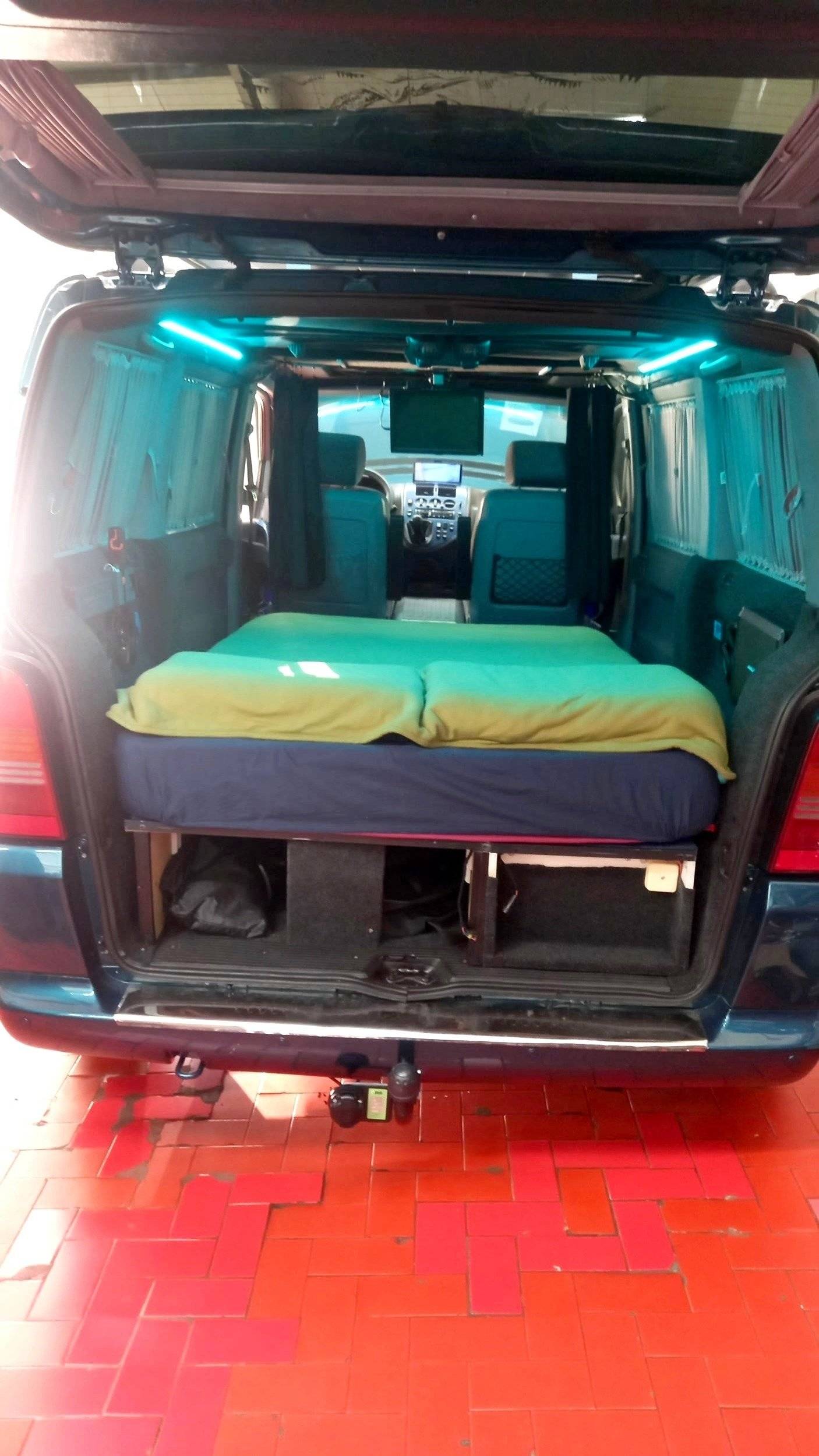 Couchages Mercedes V230 - Yescapa