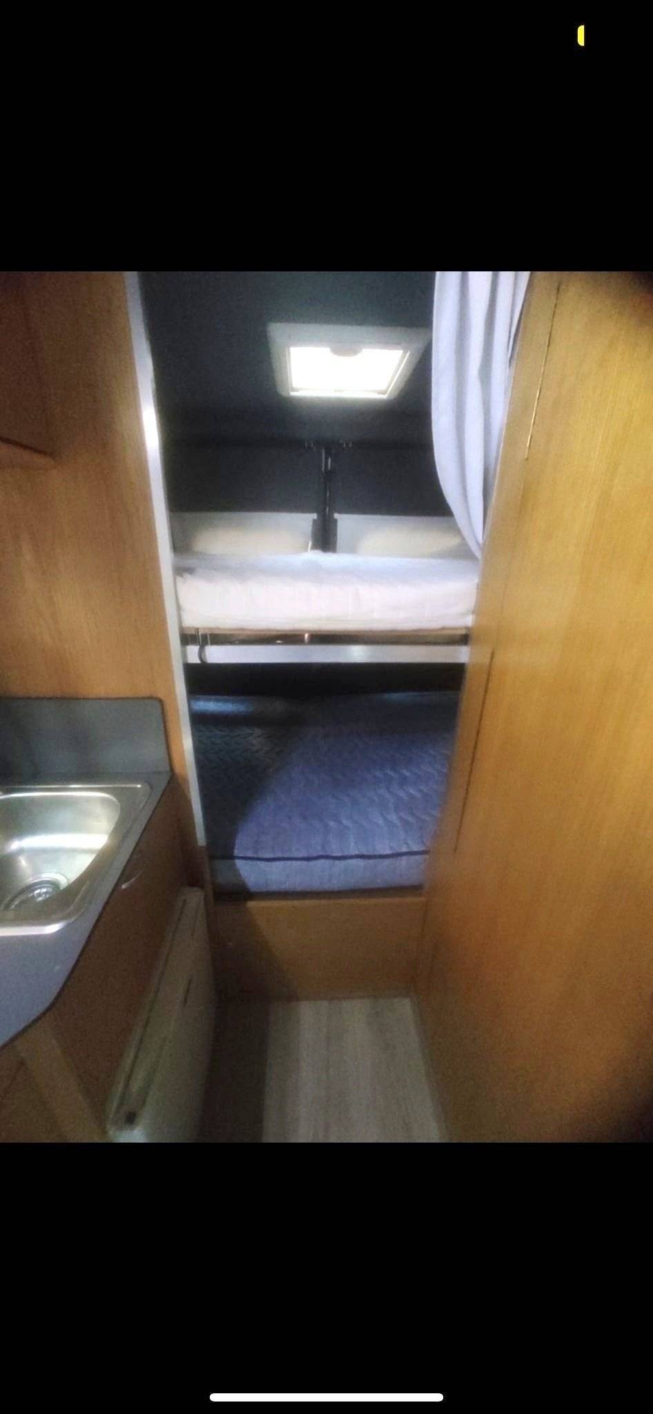 Schlafplätze Citroën Jumper 2,0 l 110 ch - Yescapa