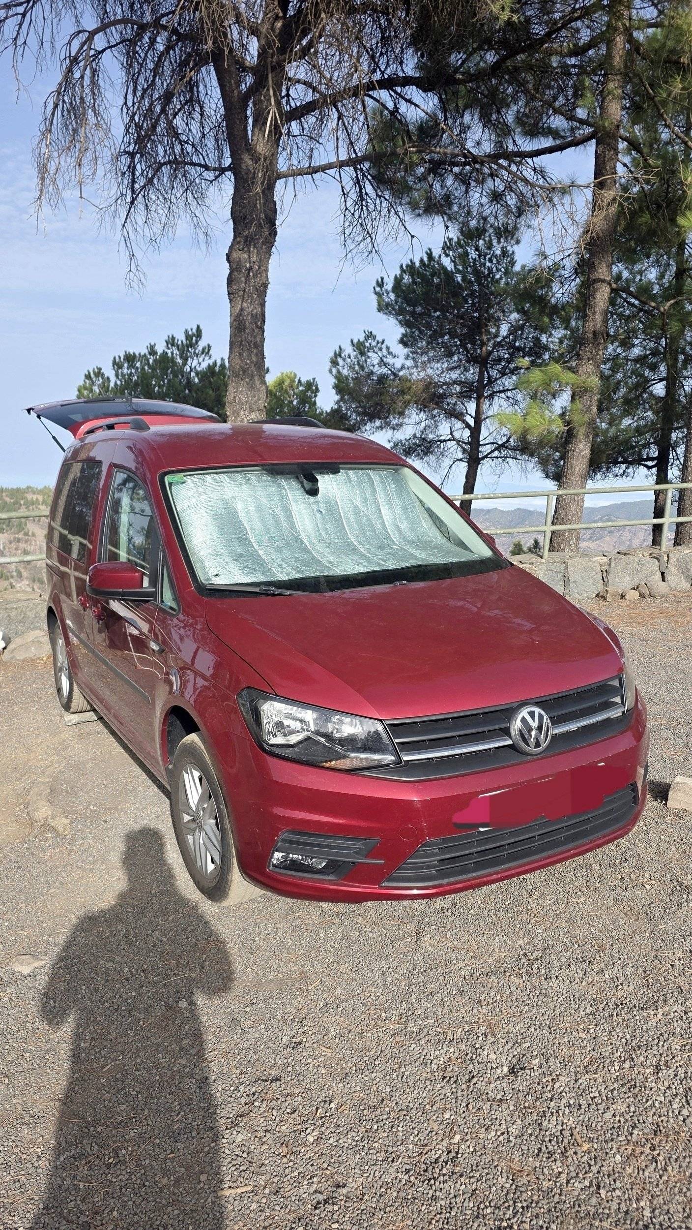 Vista frontale a ¾ Volkswagen 1.2 tsi - Yescapa