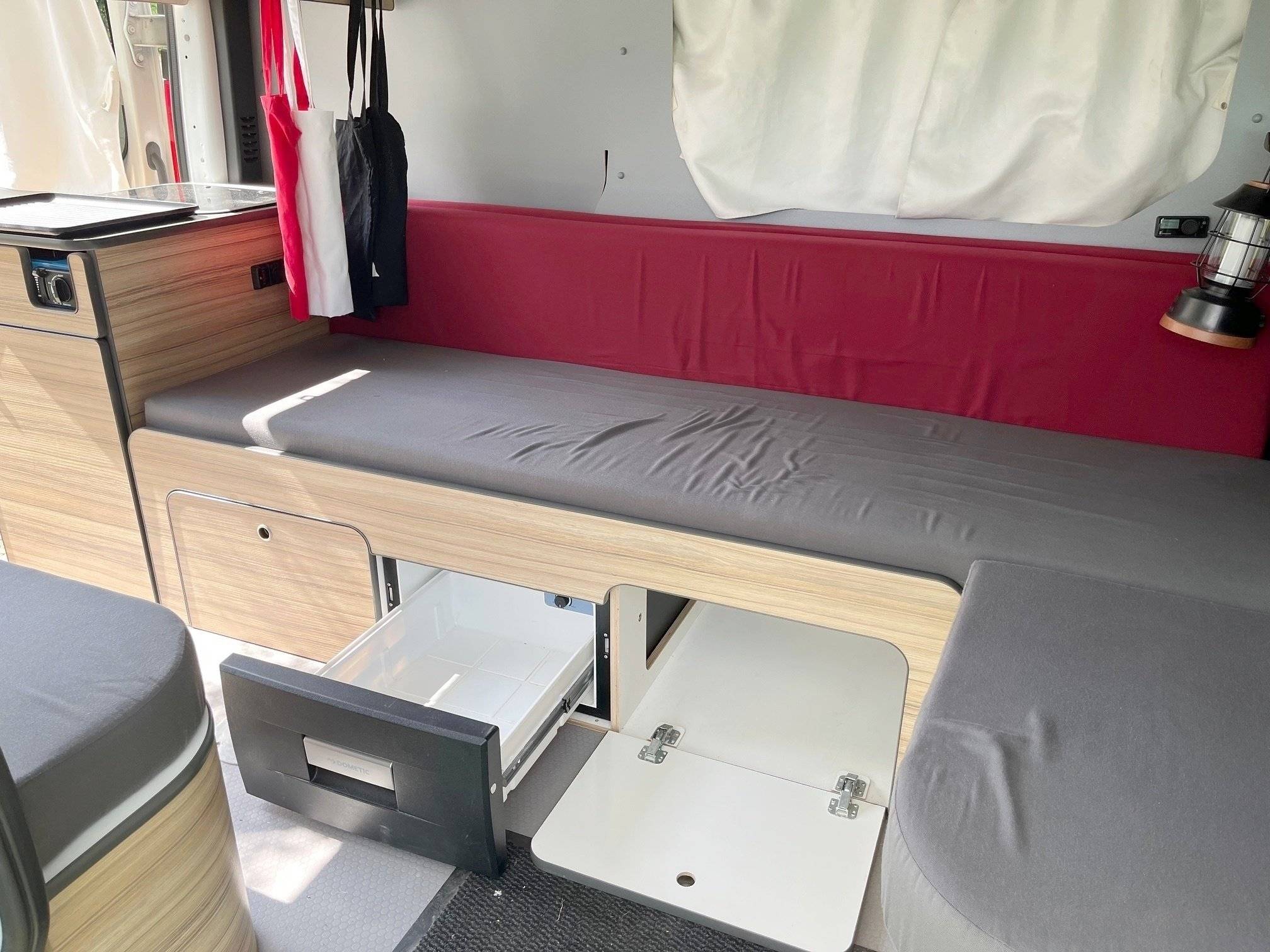 Van Mania Kit North