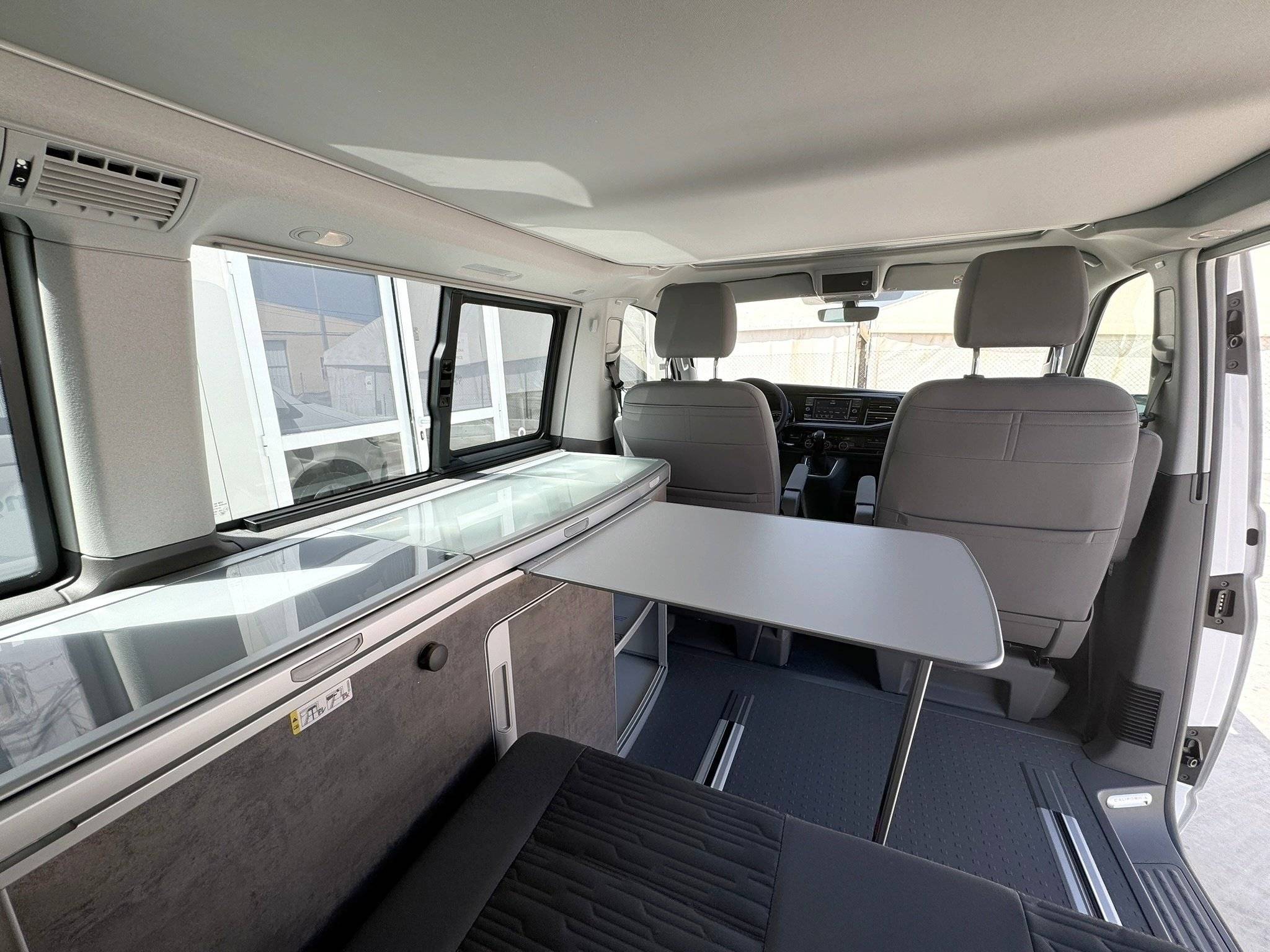 VOLKSWAGEN CALIFORNIA OCEAN