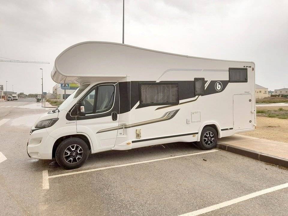 Location Coach-built motorhome | Murcia - Benimar Benimar Sport 346 - 64739 - Yescapa