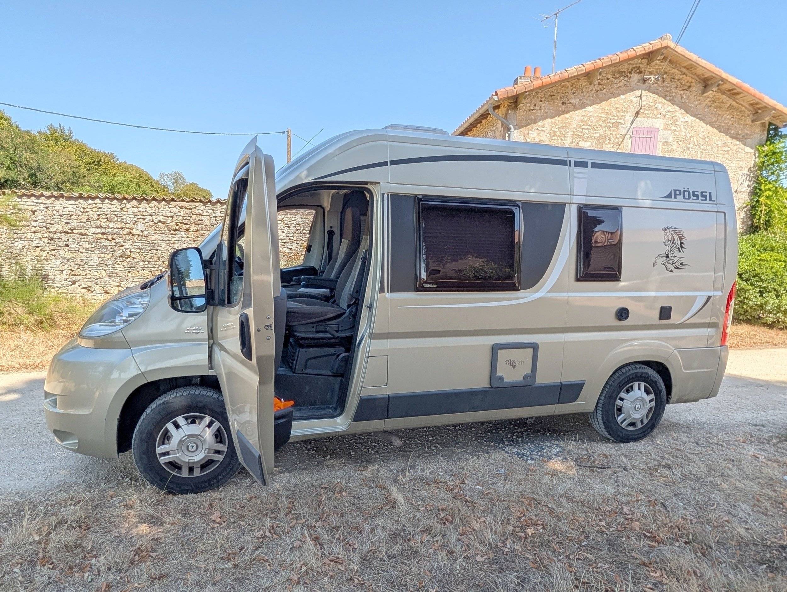 Pössl 540 Road car