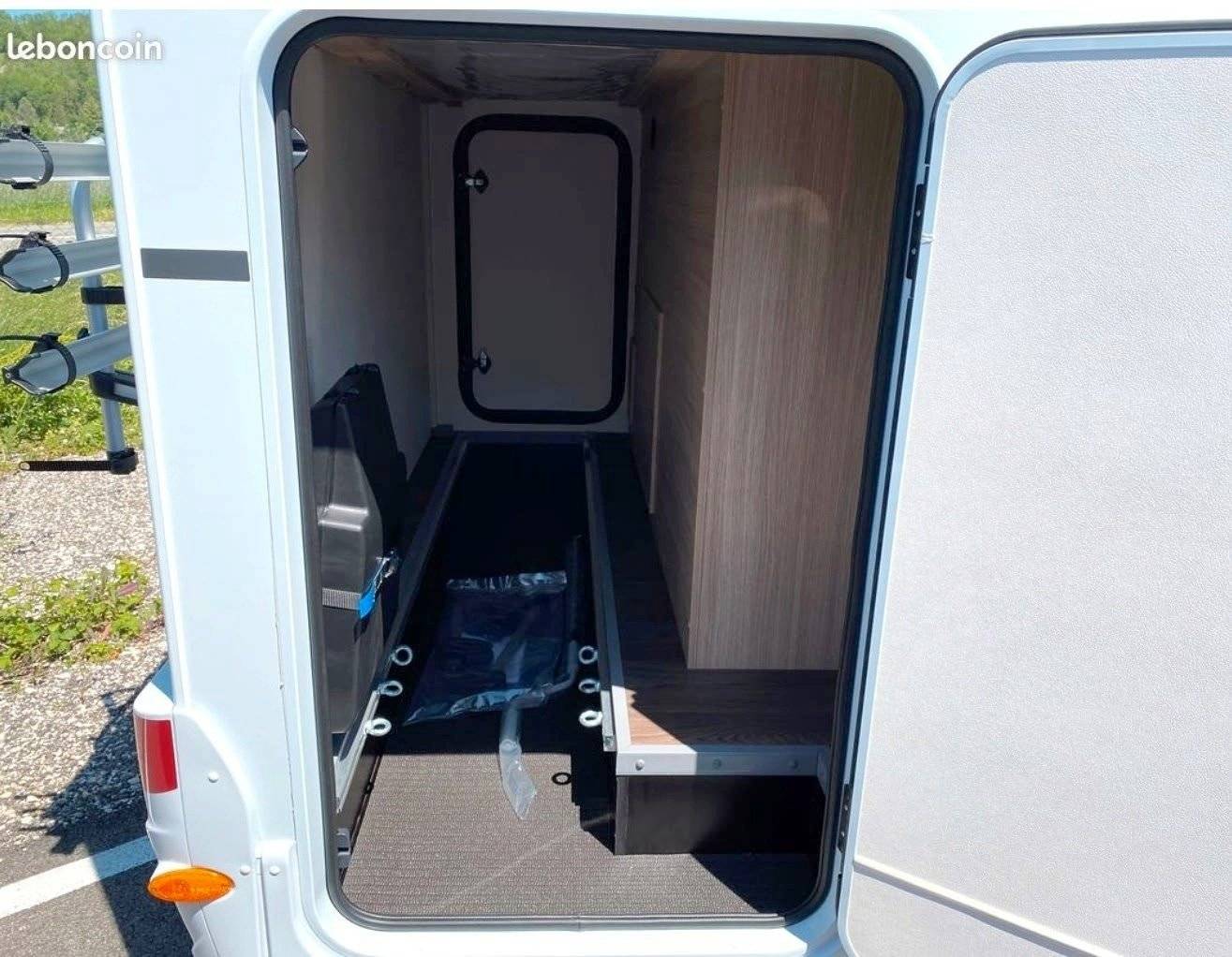 Sunlight V60 Adventure Edition