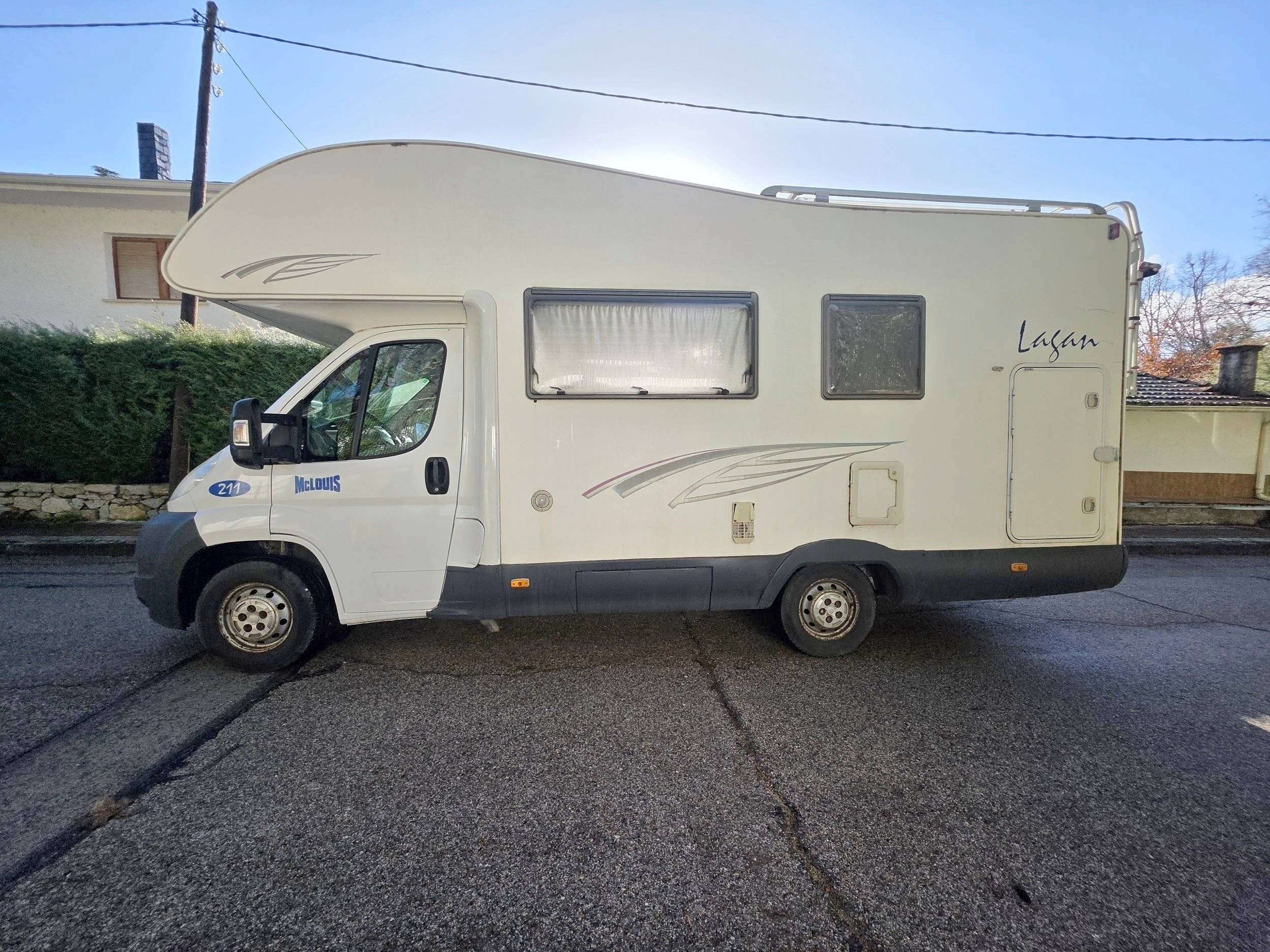 Front view from 3/4 Fiat - Yescapa