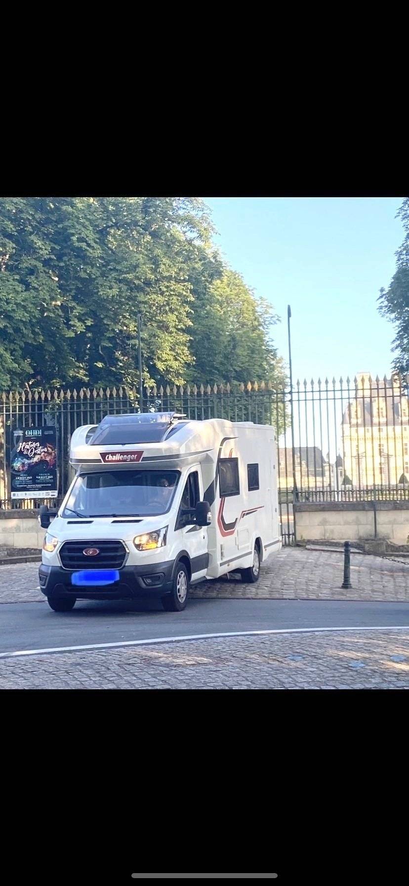 Challenger FORD TRANSIT