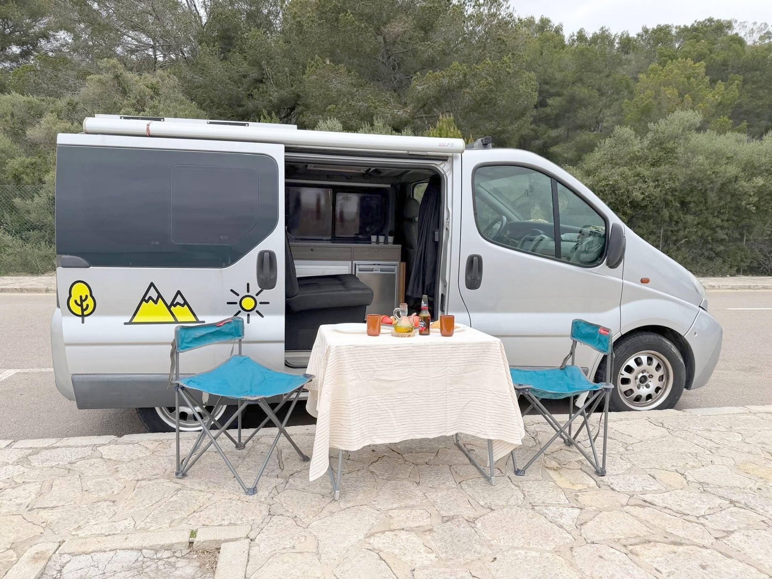 Opel Vivaro 2.5 135CV