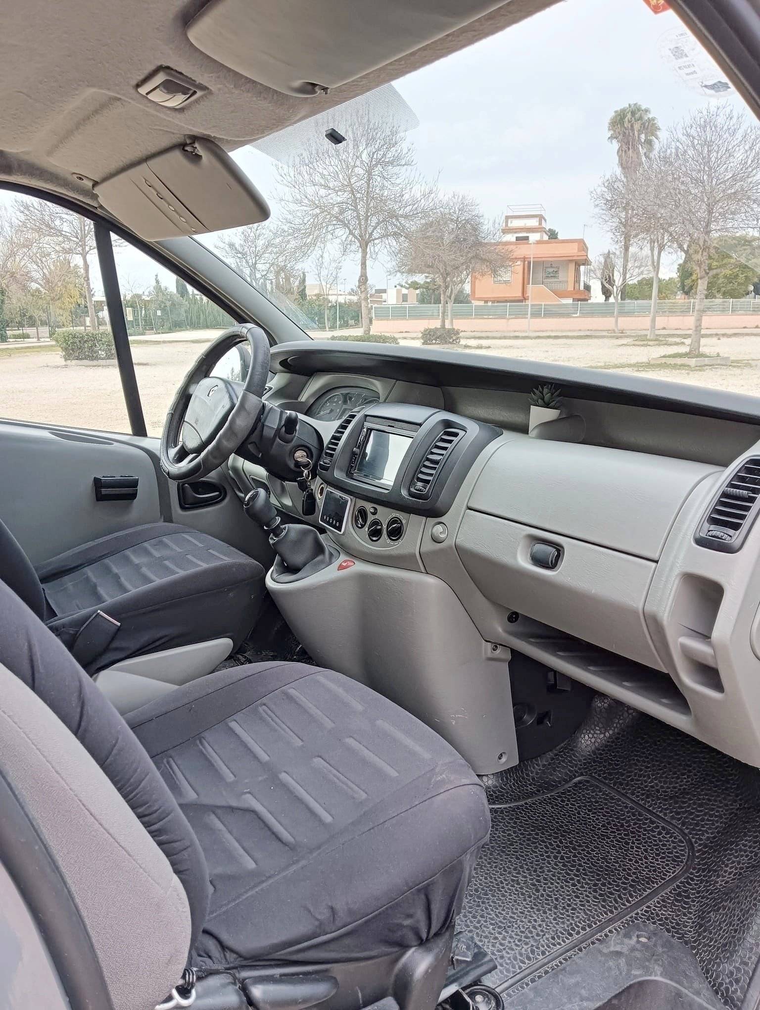 Renault TRAFFIC 2,0l 90 CH