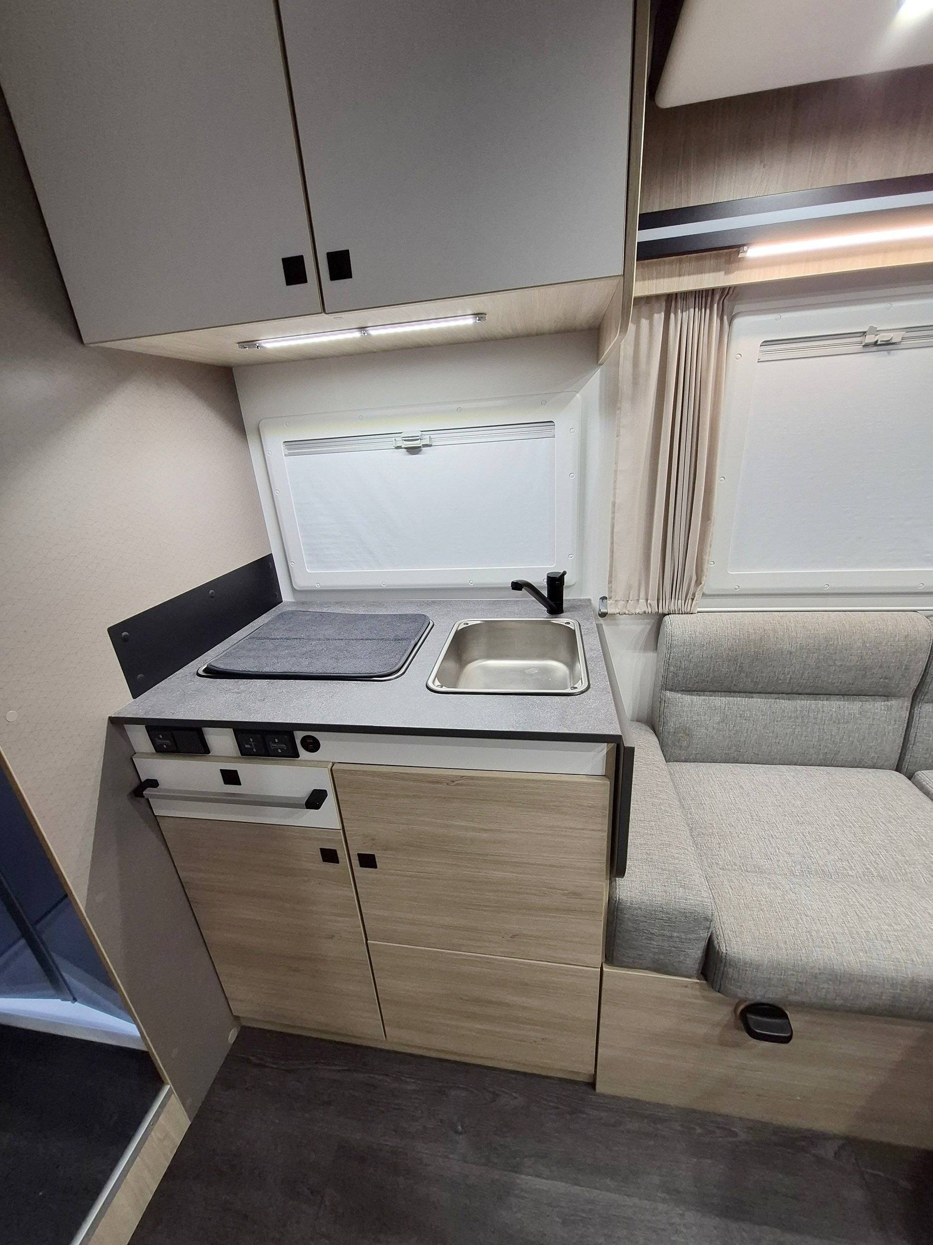 Chausson 720 First Line