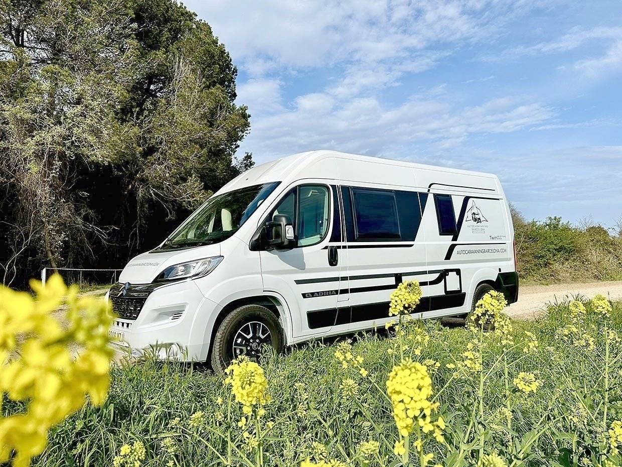 Camper Adria Twin 2025 
