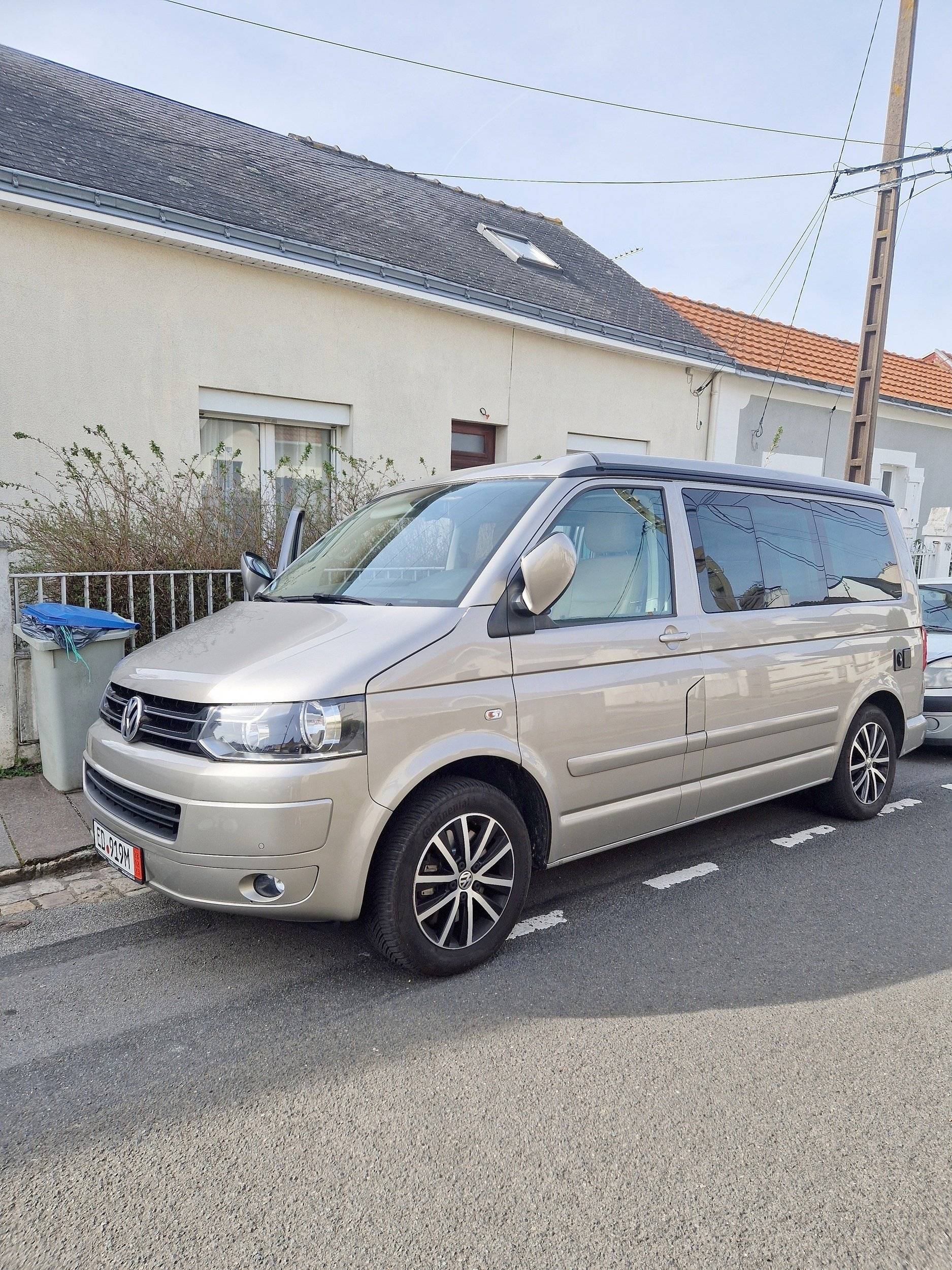 Volkswagen T5 California