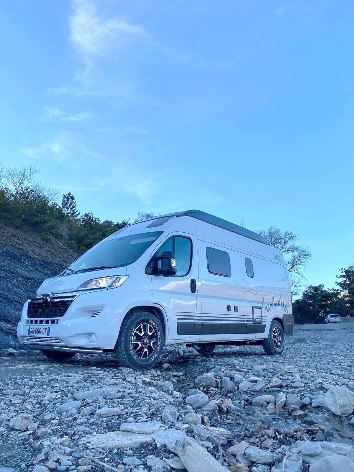 Bürstner CAMPEO C600 BLACK FOREST