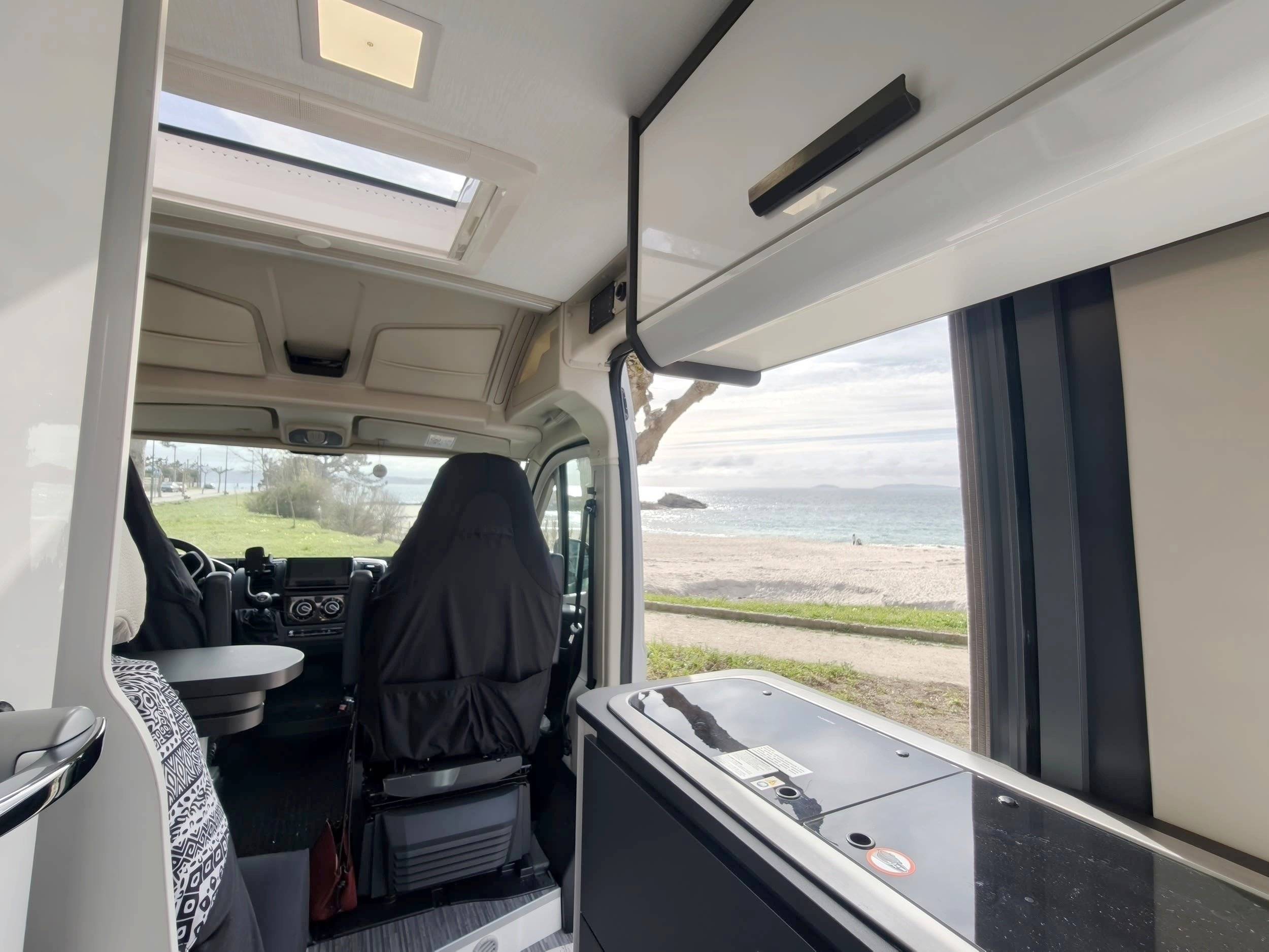 Mclouis Menfys VAN S-Line 3 Maxi