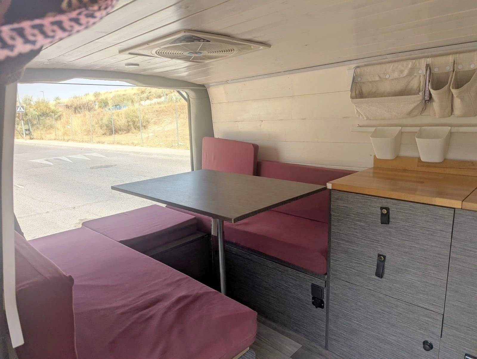 Couchages Mercedes Mercedes vito - Yescapa