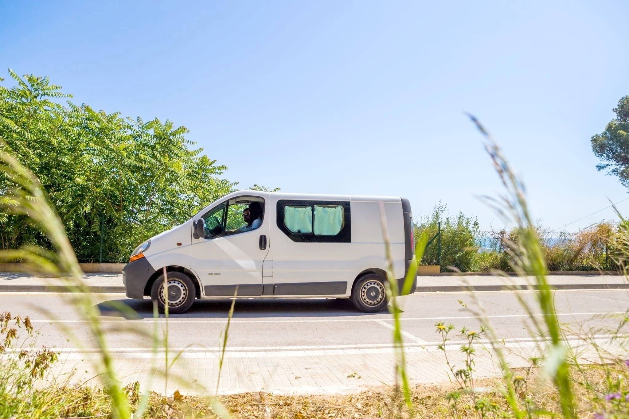 Campster Primastar L2H1 1,9 L 90 ch