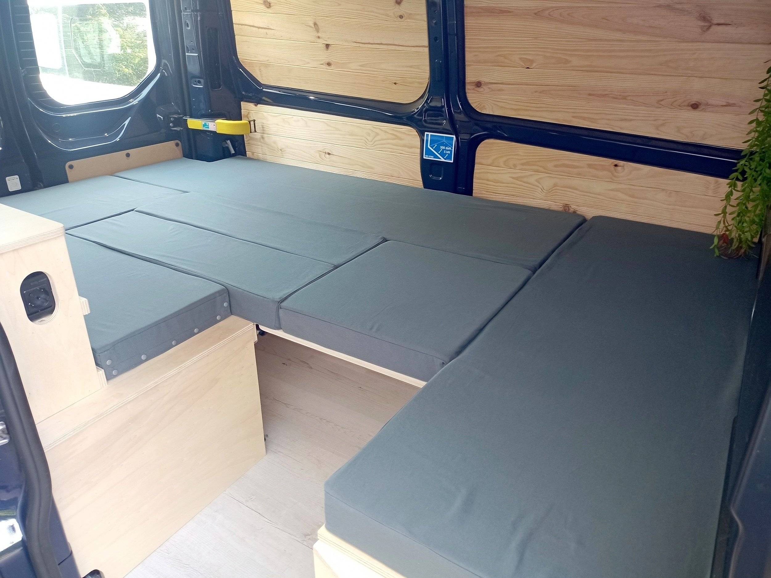 NOMAD AND CO TRANSIT CUSTOM