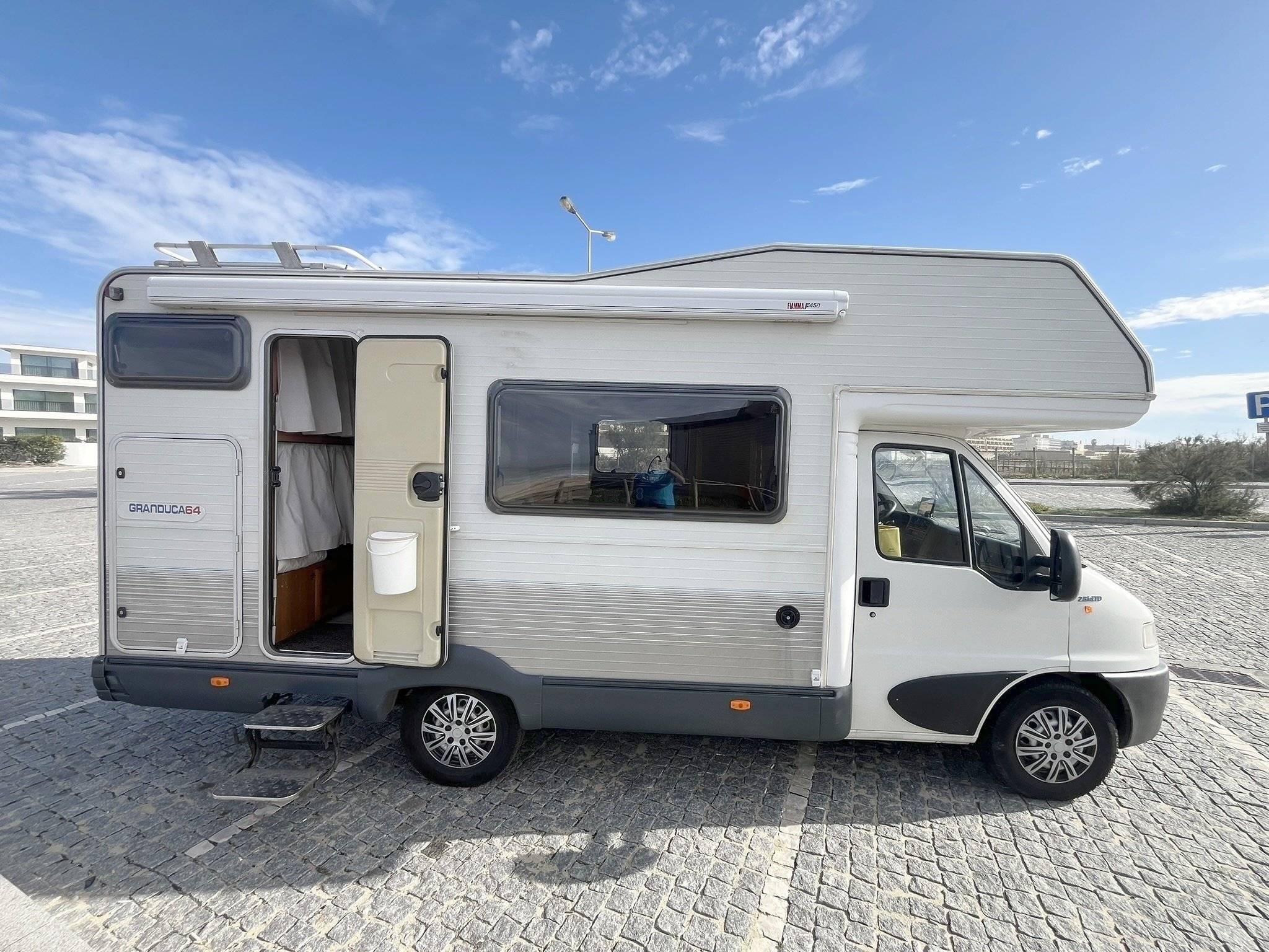 GRANDUCA GRANDUCA 64