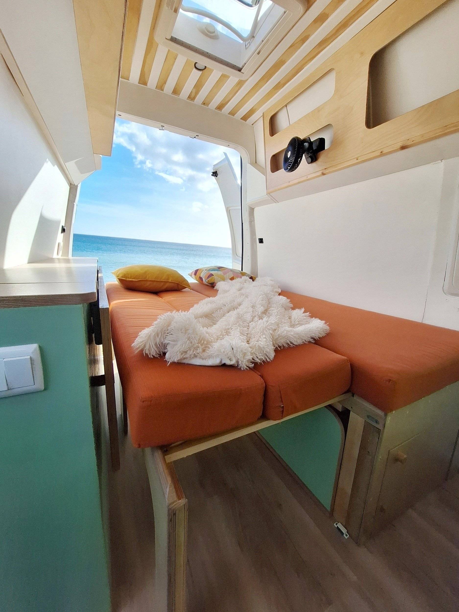 llits Volkswagen Volkswagen Transporter T6 TDI BM long - Yescapa