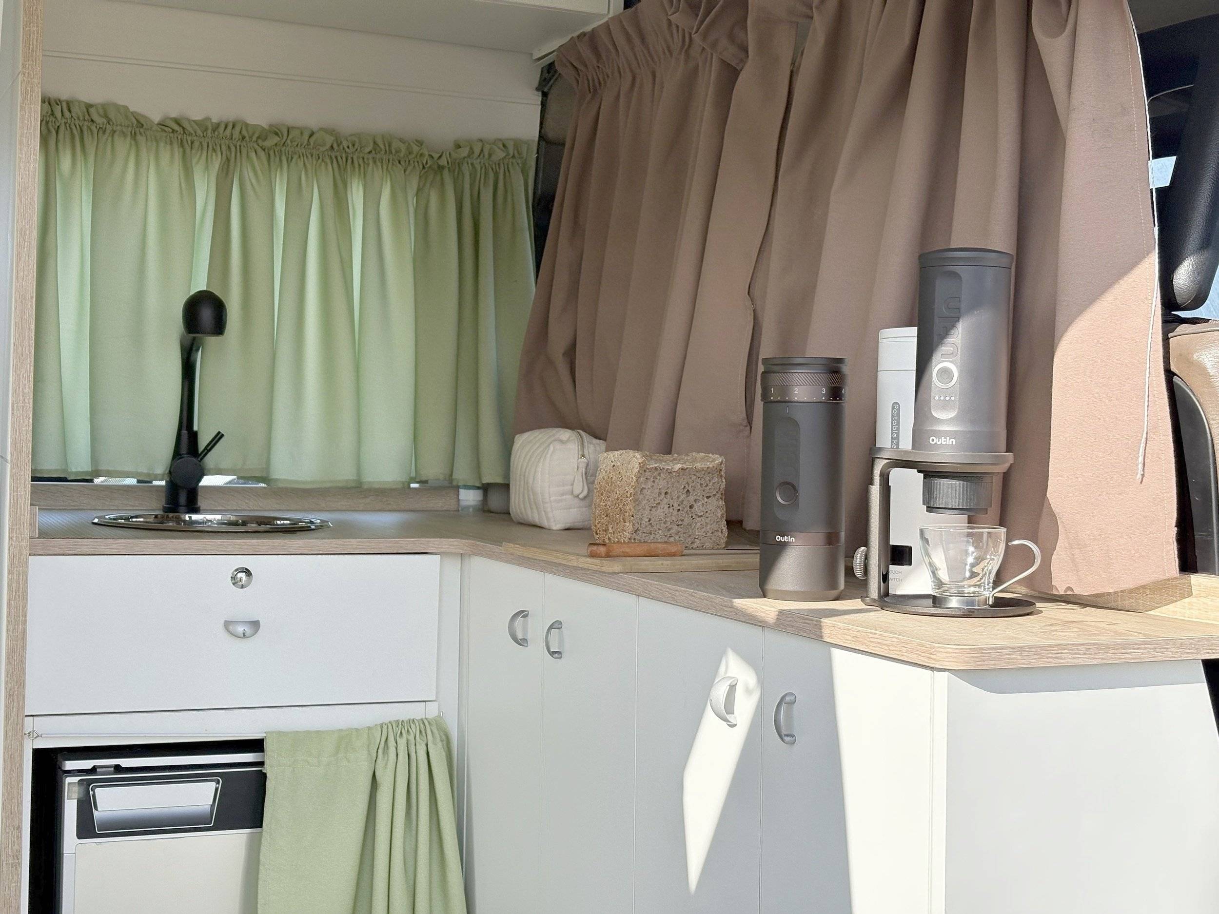A Z System J5