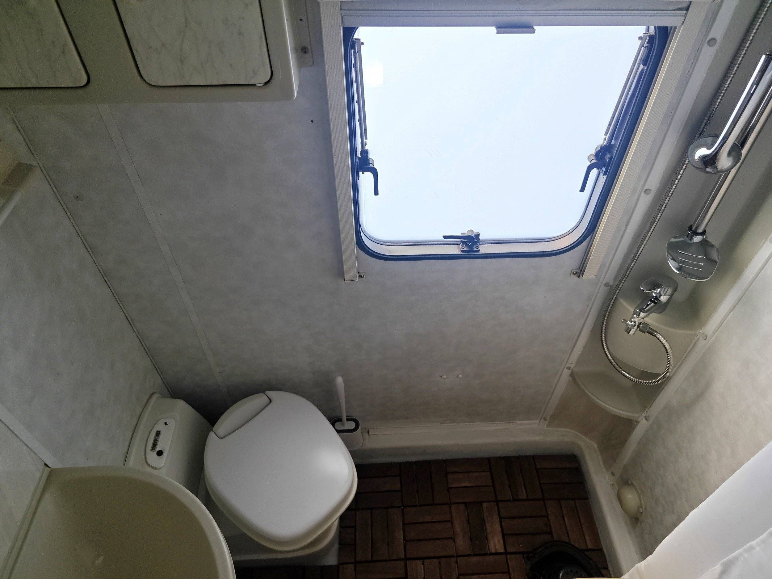 Adria Adriatix 572 DK