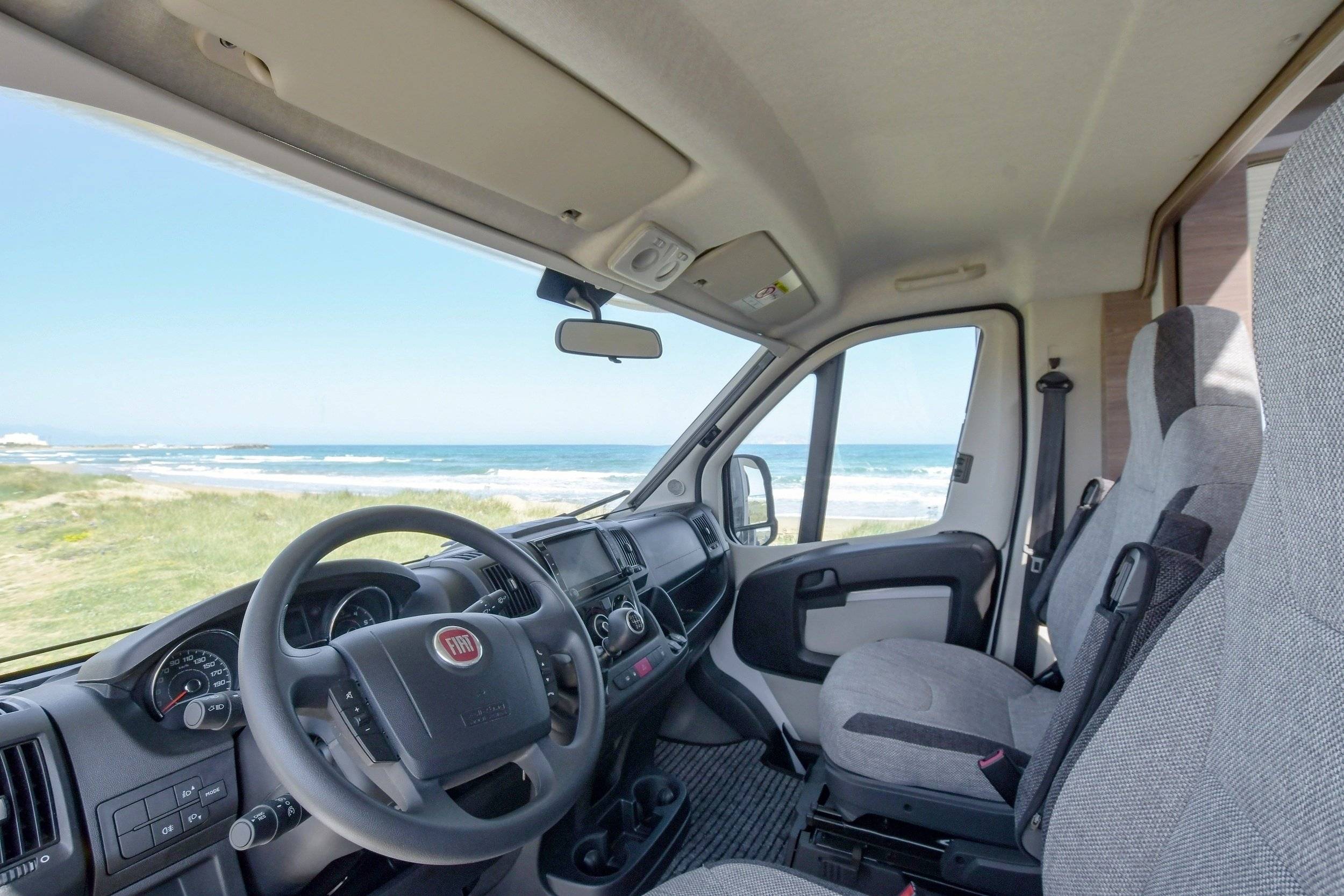 Knaus Live Traveler 