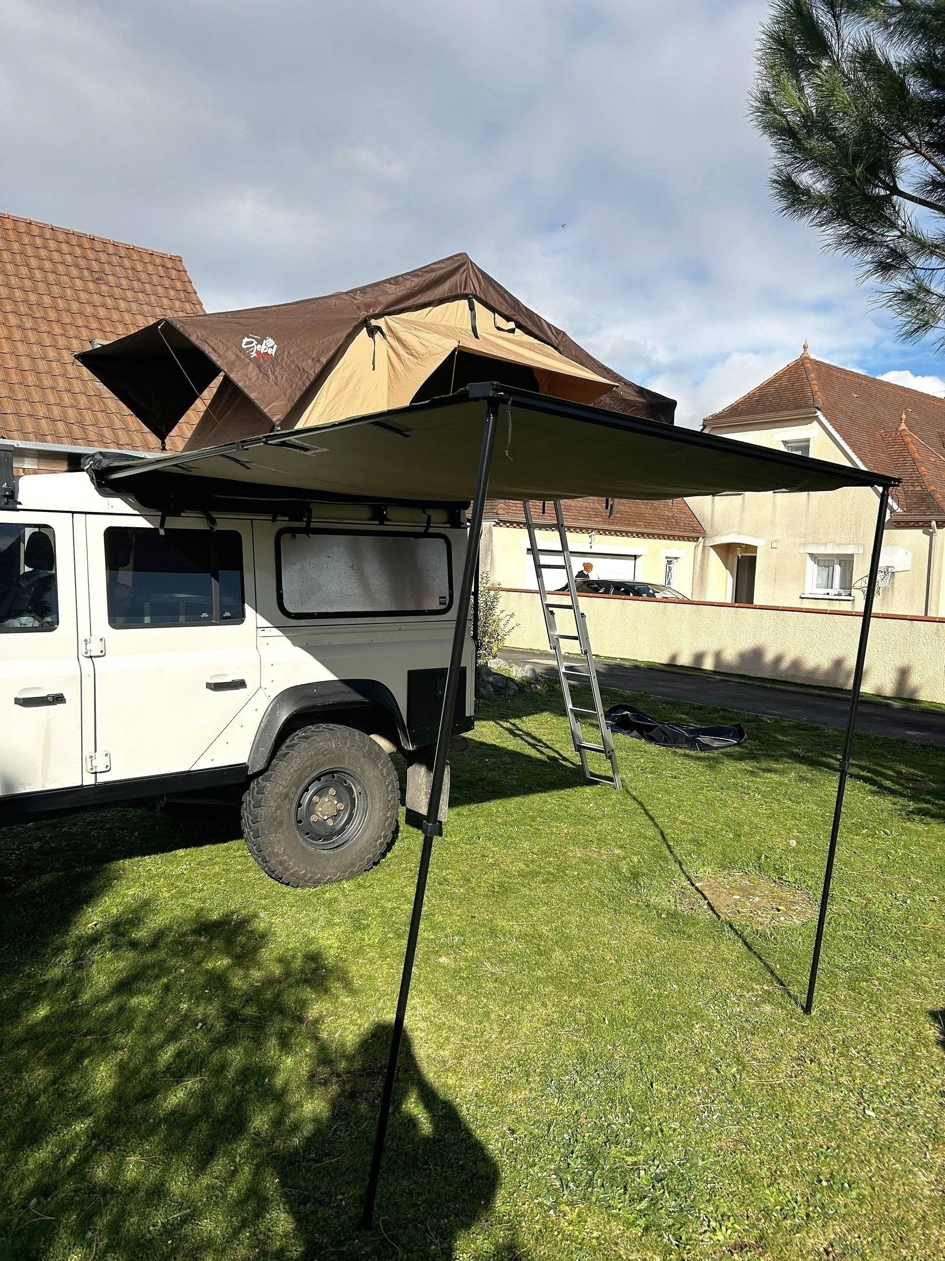 Essecke Land Rover Defender 110 - Yescapa