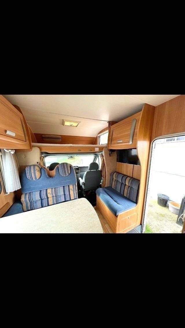 Challenger Transit 2,2 l 125 ch