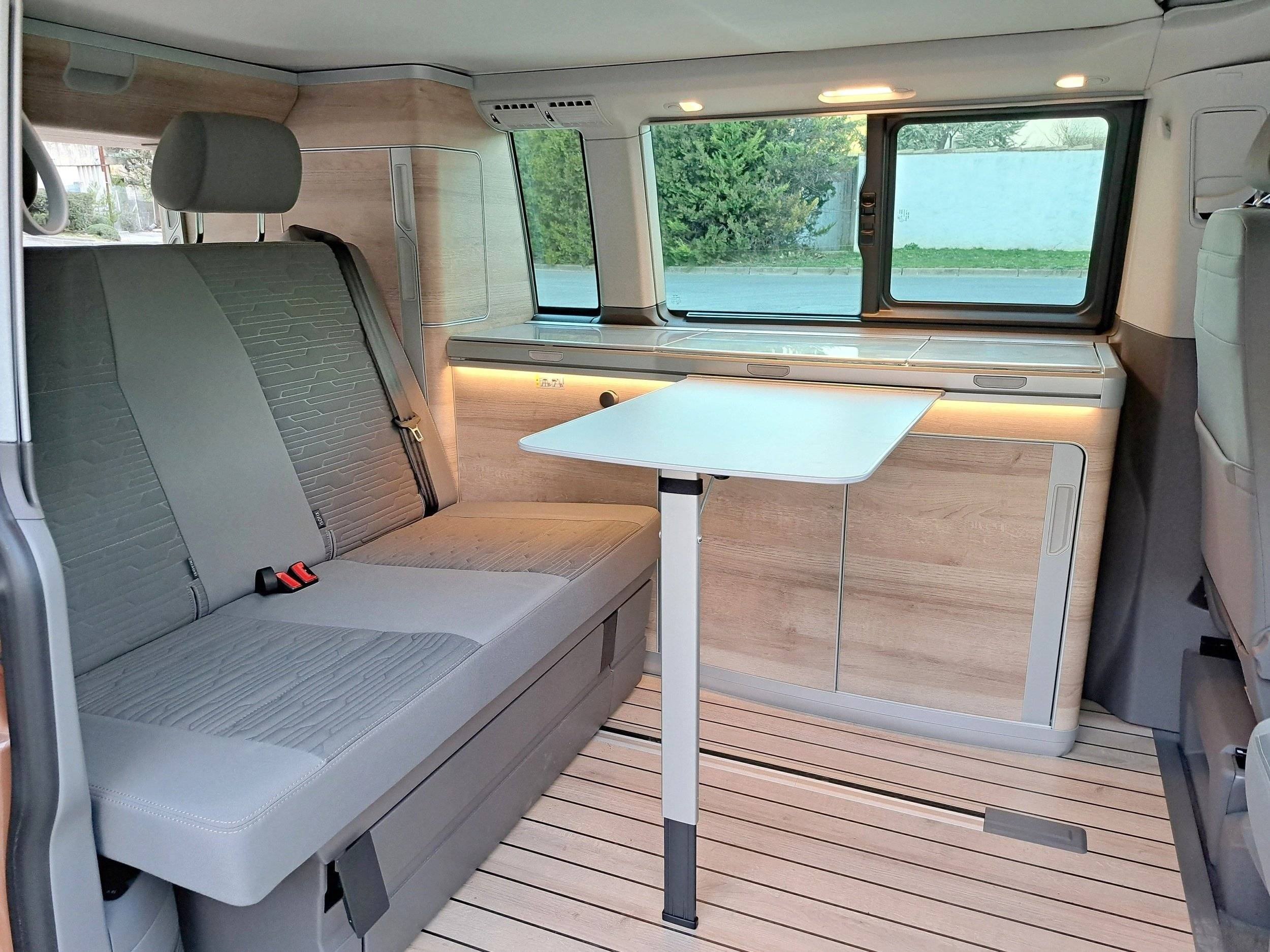 Volkswagen T6 California Coast 