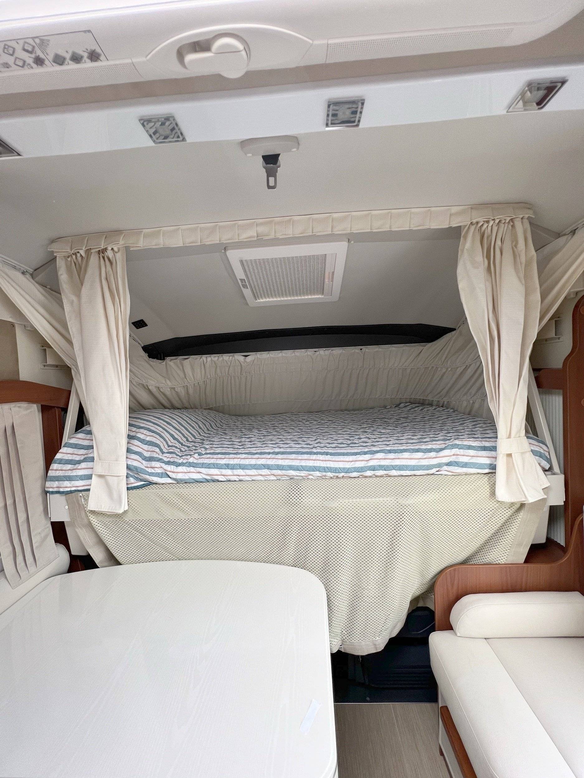 MOBILVETTA K YACHT TEKNO LINE 89