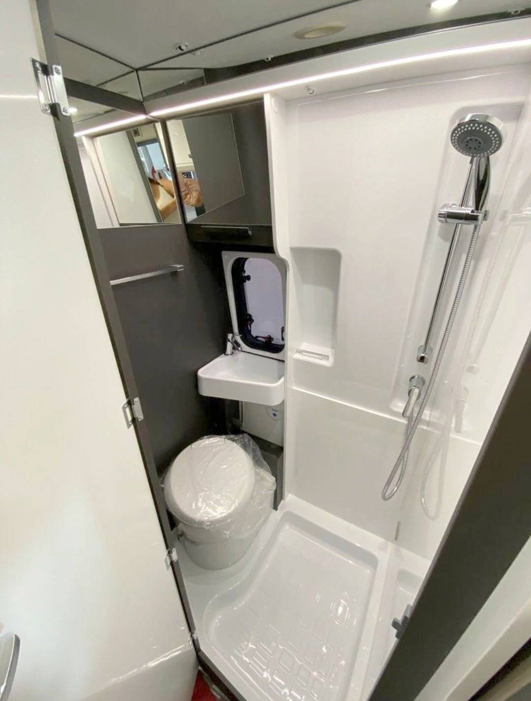 Mclouis Menfys Van 3 Maxi S line