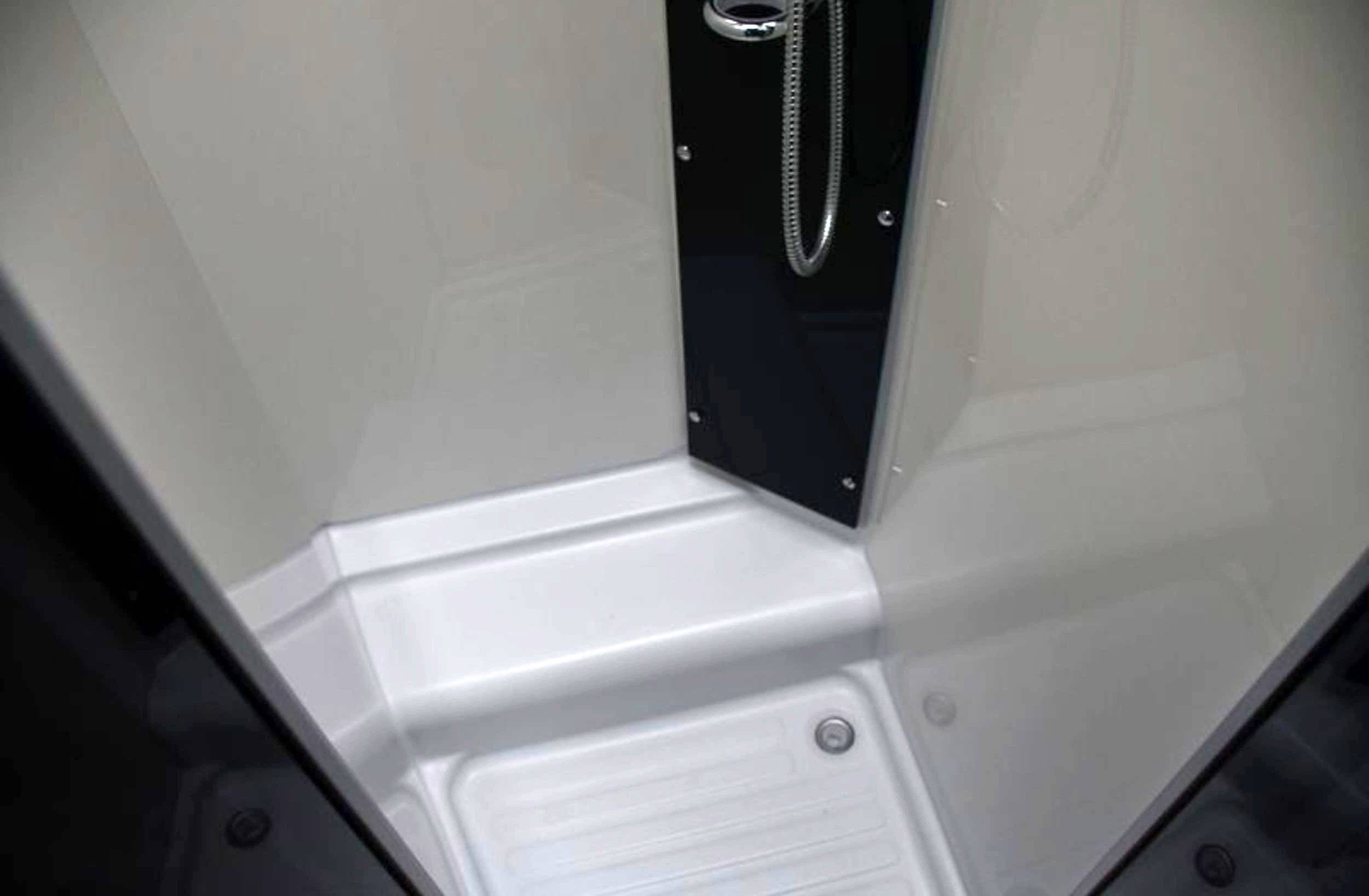 Challenger GRAPHITE 358 2,0 L 170 CH