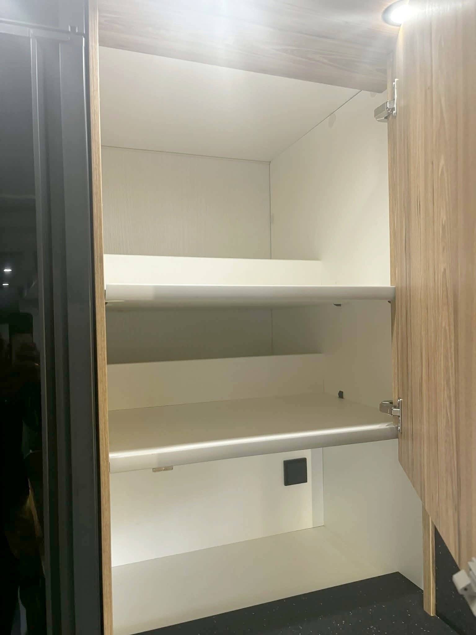 Bavaria BAVARIA T696D