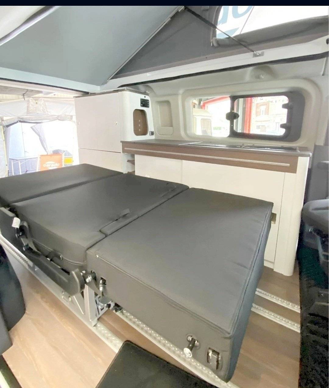 Dormidas Ford ford transit - Yescapa