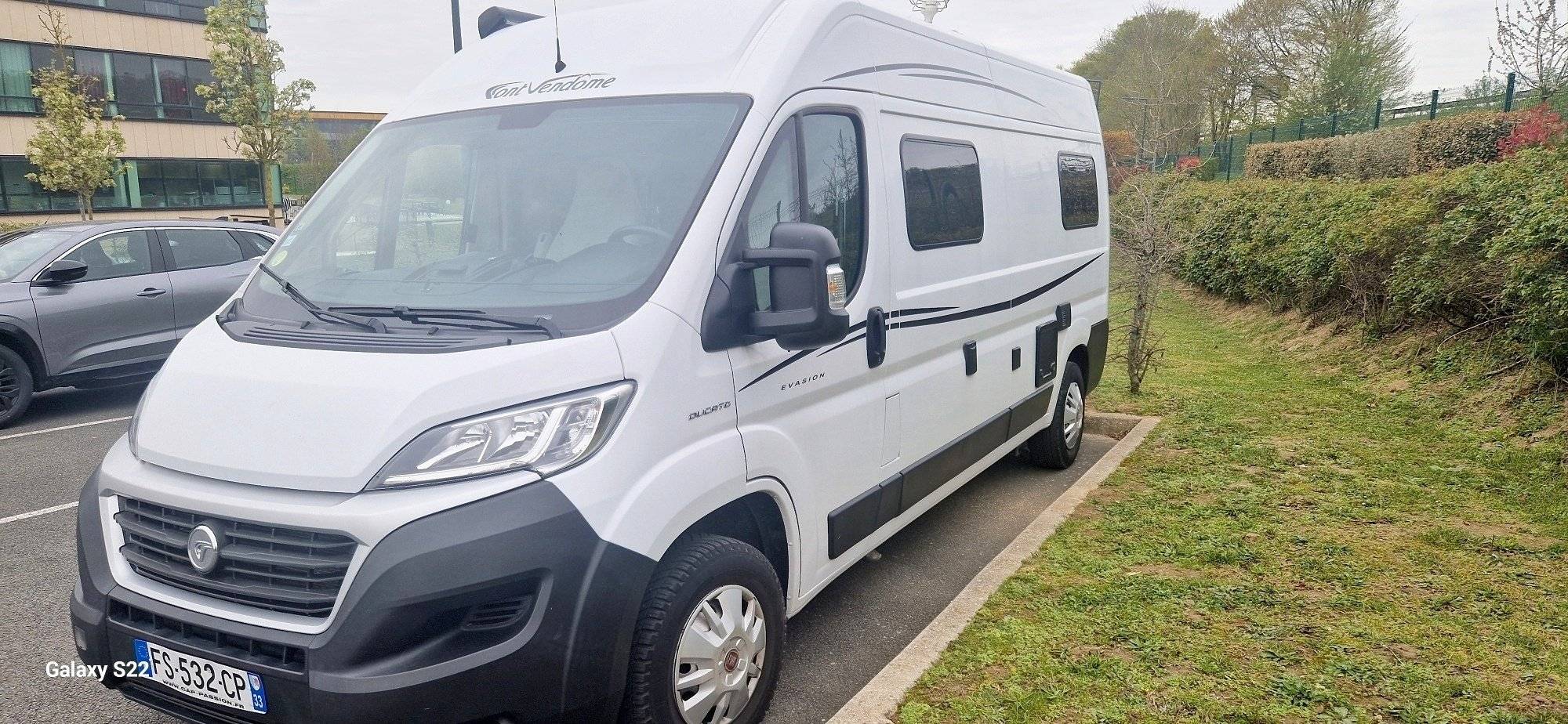 Kochnische Fiat 35 light 2,4 l 140 ch. - Yescapa